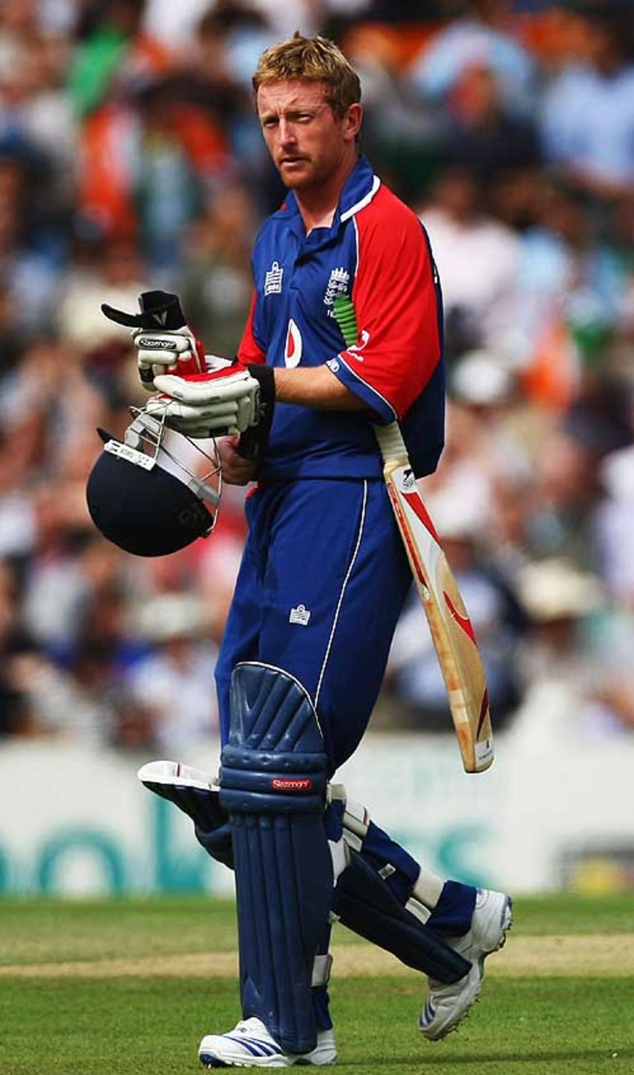 Paul Collingwood heads back to the pavilion after he was run out for 1, England v India, 6th ODI, The Oval, September 5, 2007