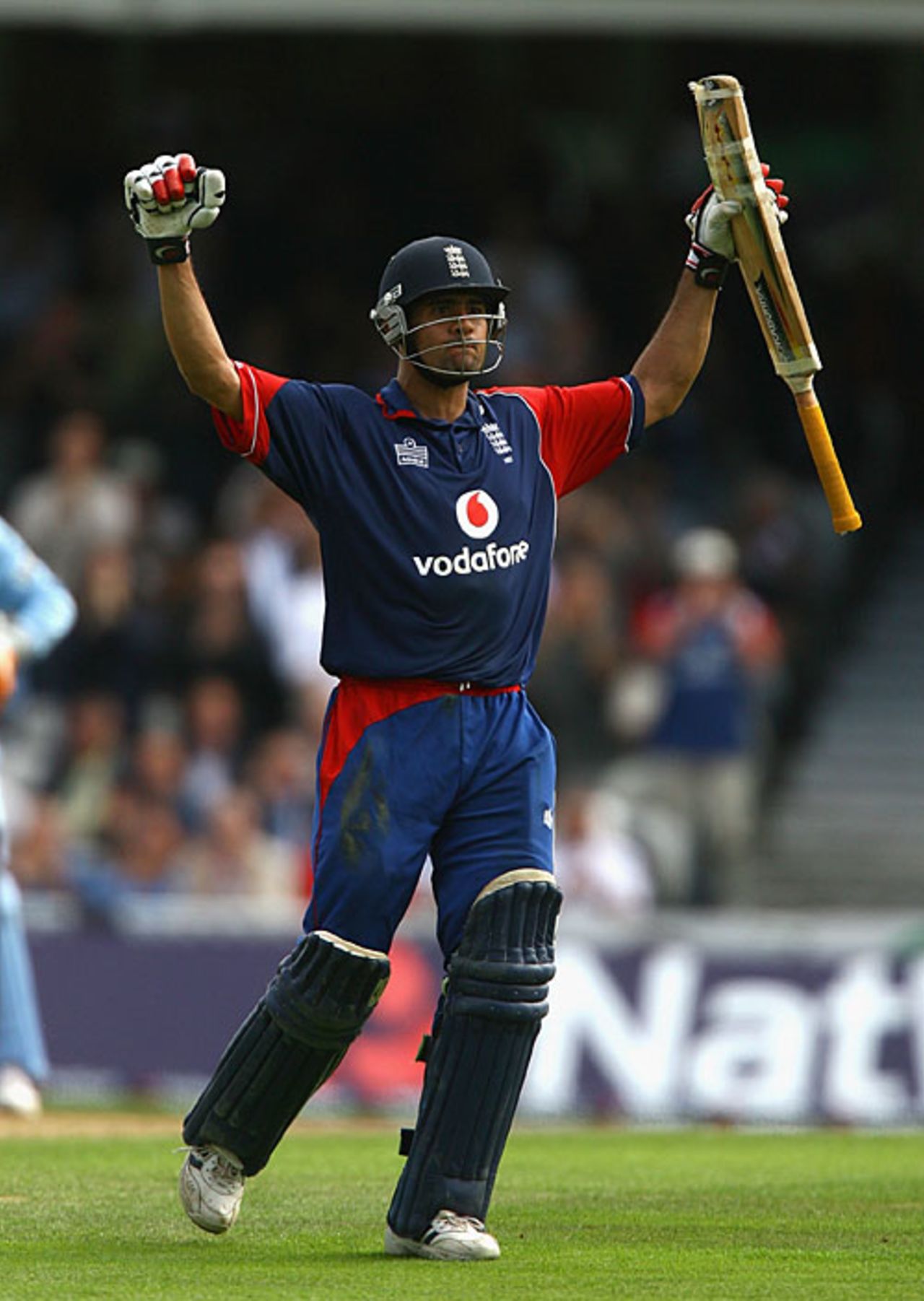 Owais Shah scored his first one-day hundred, England v India, 6th ODI, The Oval, September 5, 2007