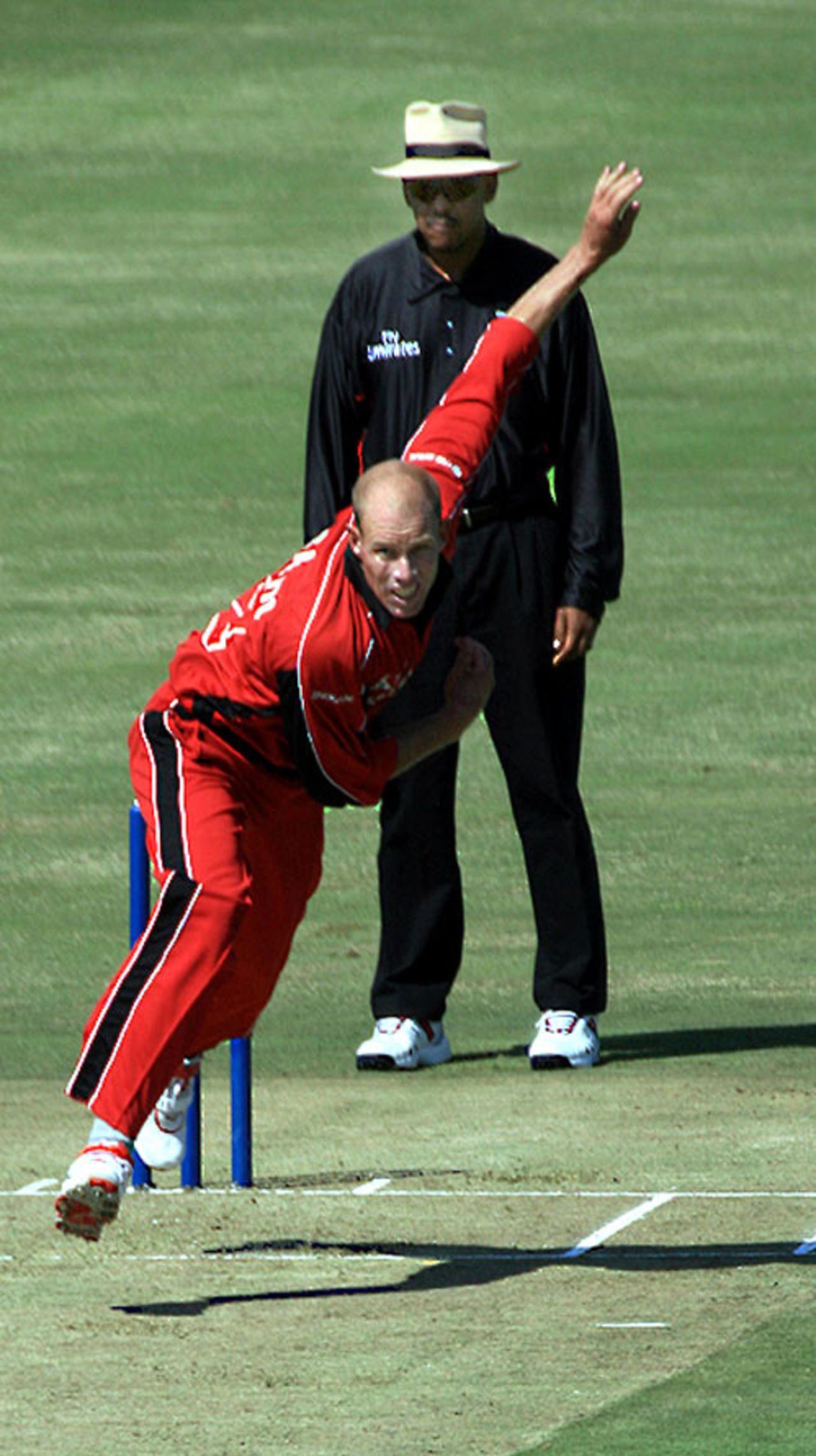 Gary Brent is airborne in his opening spell, Pakistan v Zimbabwe, Twenty20 warm-up, Centurion, September 8, 2007