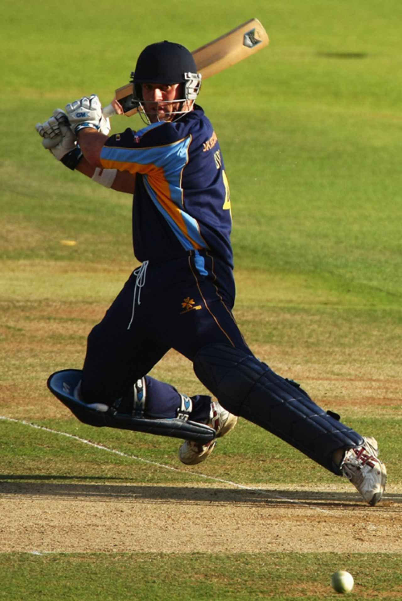 Travis Birt on his way to 47, Middlesex v Derbyshire, Pro40, Lord's, September 10, 2007