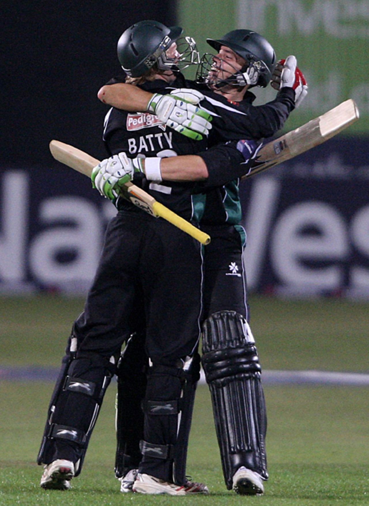 Gareth Batty and Stephen Moore embrace after taking Worcestershire to victory and so securing the Pro40 title, Gloucester v Worcestershire, Pro40 Division One, Bristol, September 13, 2007