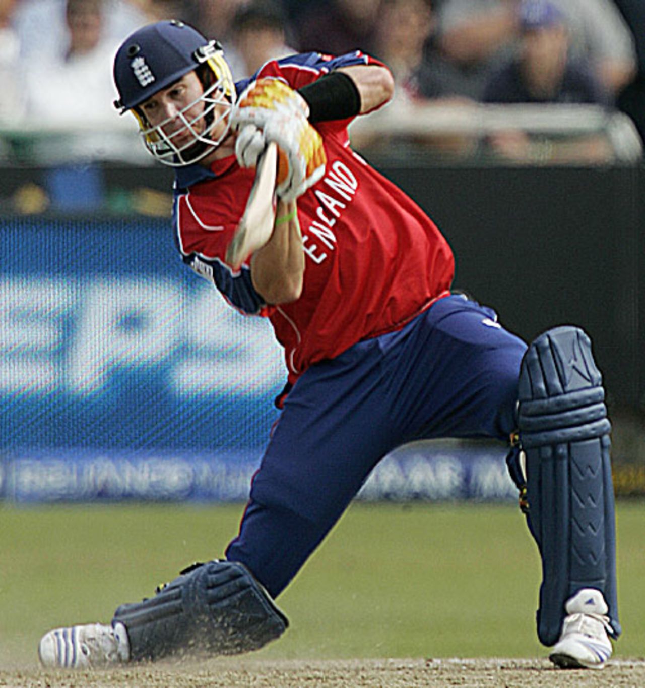 Kevin Pietersen has a mow through the off side, England v Australia, Group B, ICC World Twenty20, Cape Town, September 14, 2007
