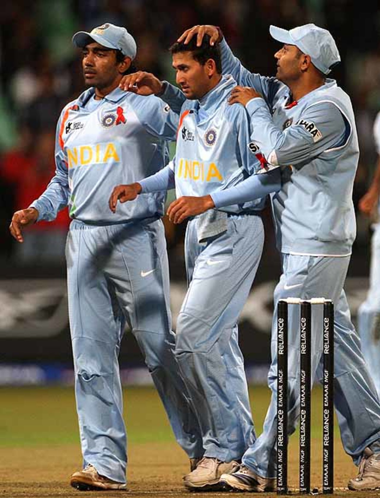 Ajit Agarkar is congratulated by his team-mates after he dismissed Salman Butt, India v Pakistan, Group D, ICC World Twenty20, Durban, September 14, 2007 