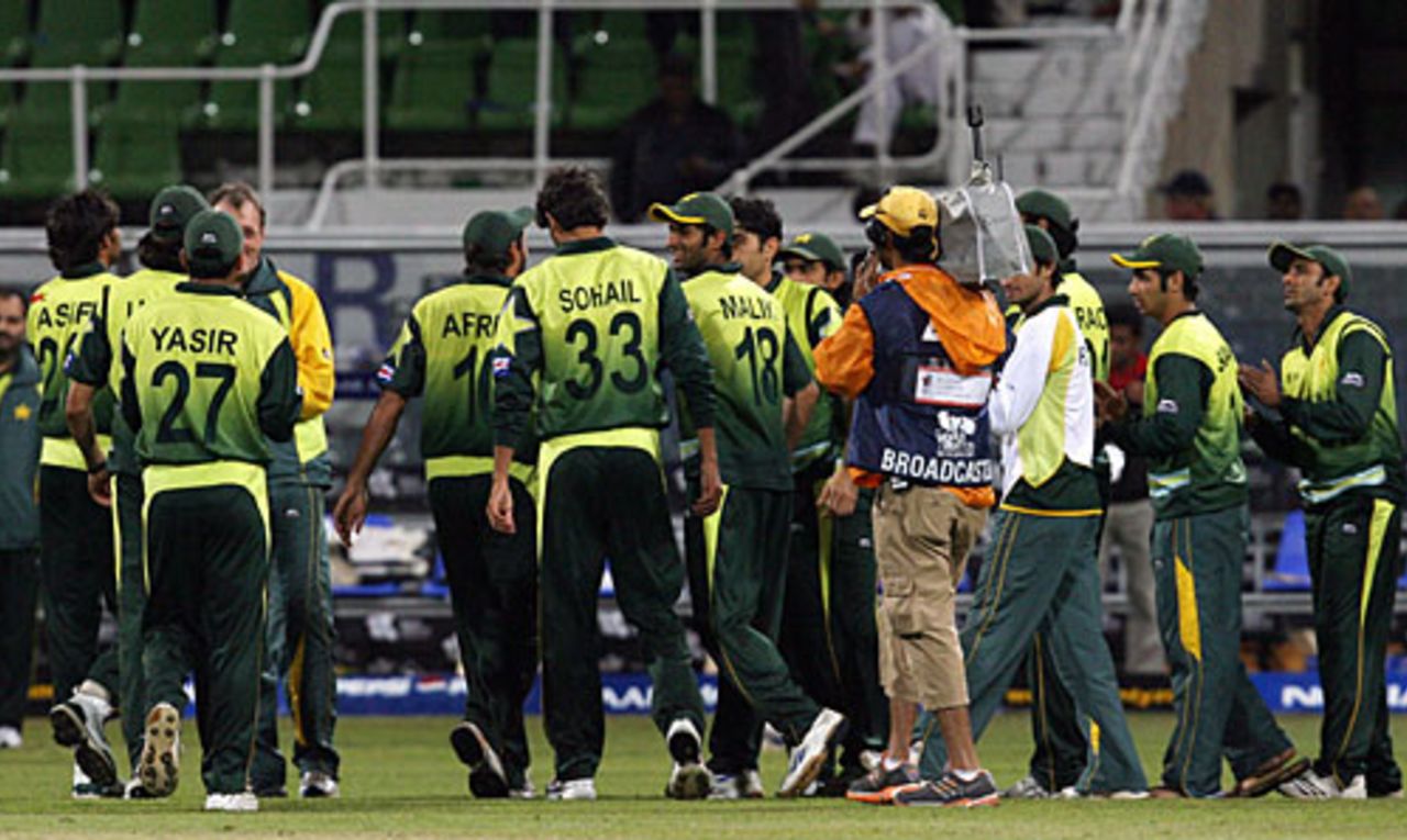 Pakistan players walk back after their defeat to India, India v Pakistan, Group D, ICC World Twenty20, Durban, September 14, 2007