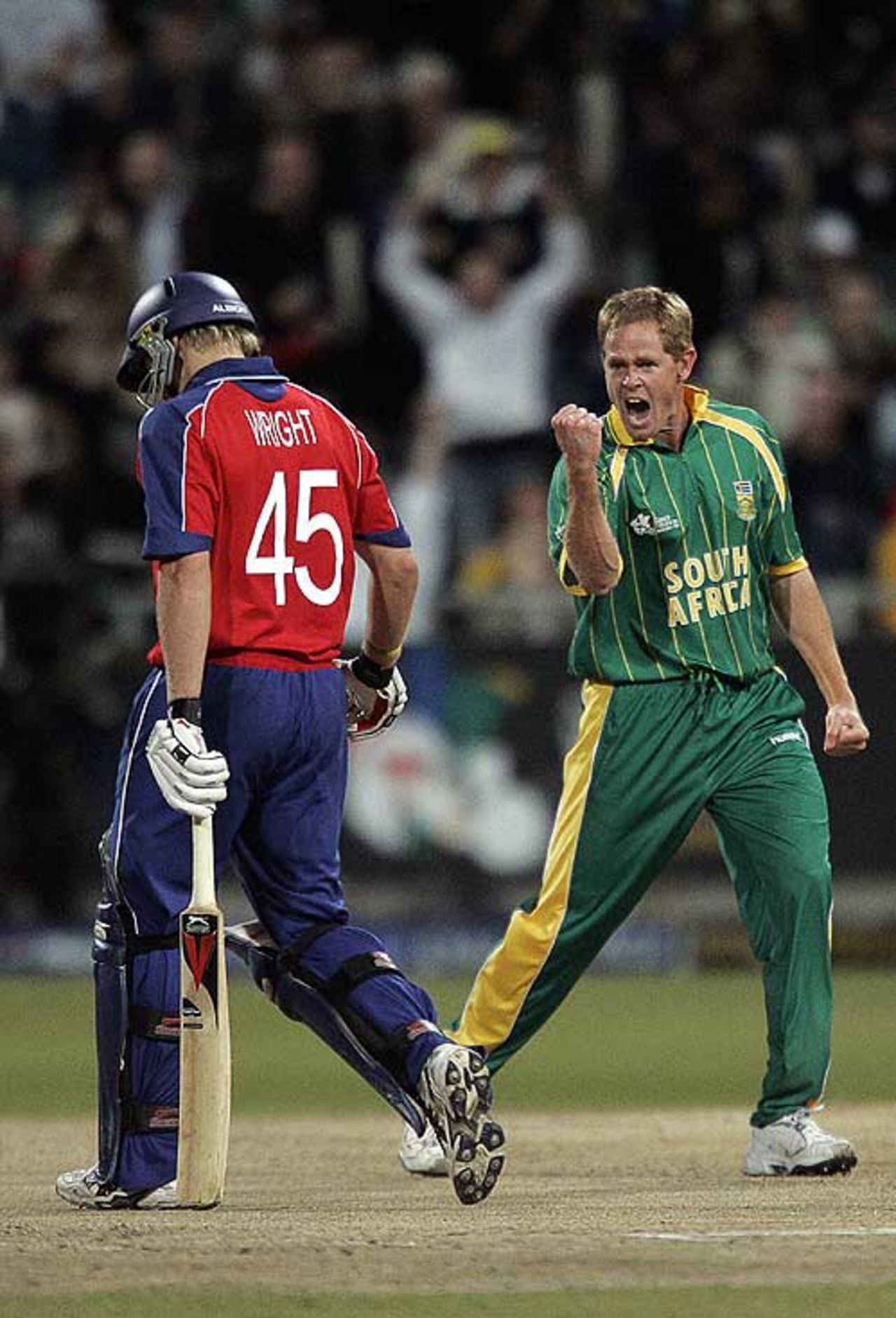 Shaun Pollock roars with delight as Luke Wright falls for a duck, Group E, ICC World Twenty20, Cape Town, September 16, 2007