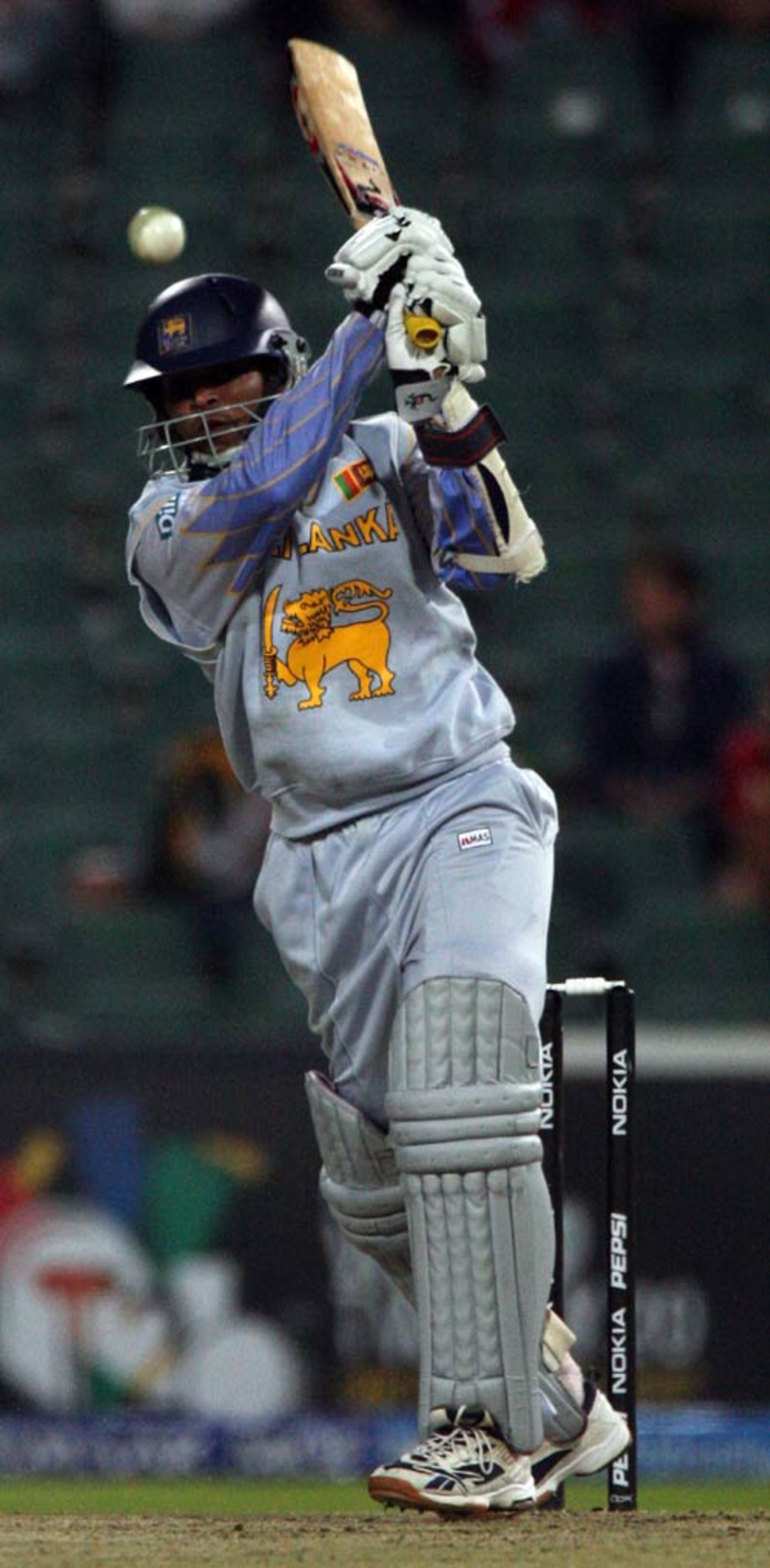Tillakaratne Dilshan hit four sixes in his knock of 38, Pakistan v Sri Lanka, Group F, ICC World Twenty20, Johannesburg, September 17, 2007