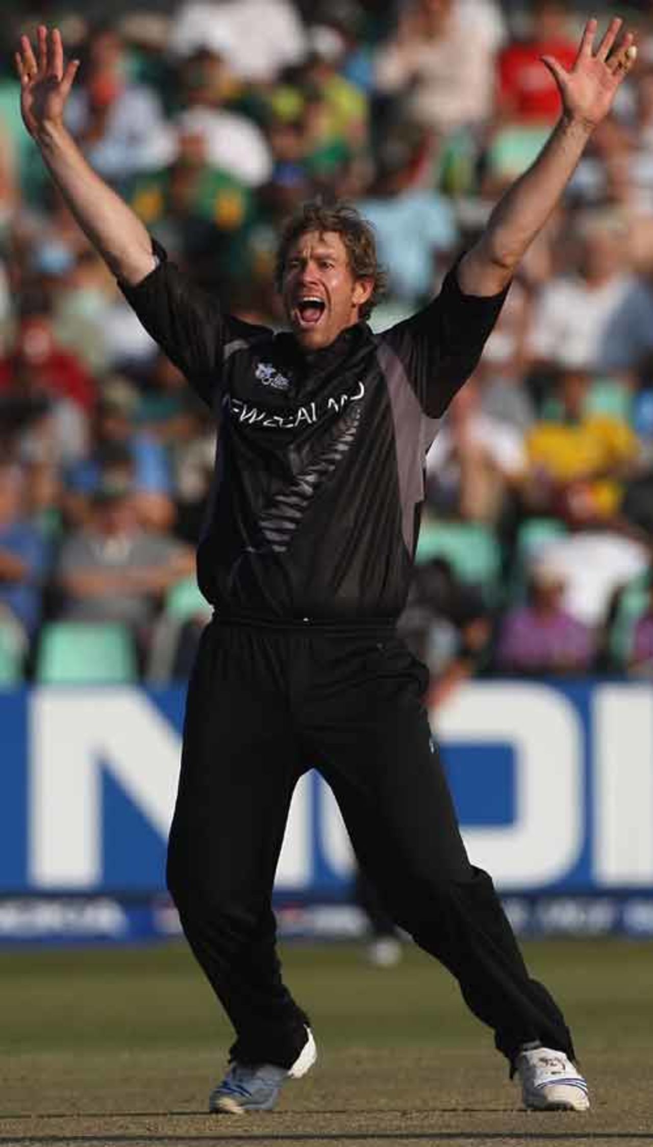 Jacob Oram appeals, South Africa v New Zealand, Group E, ICC World Twenty20, Durban, September 19, 2007