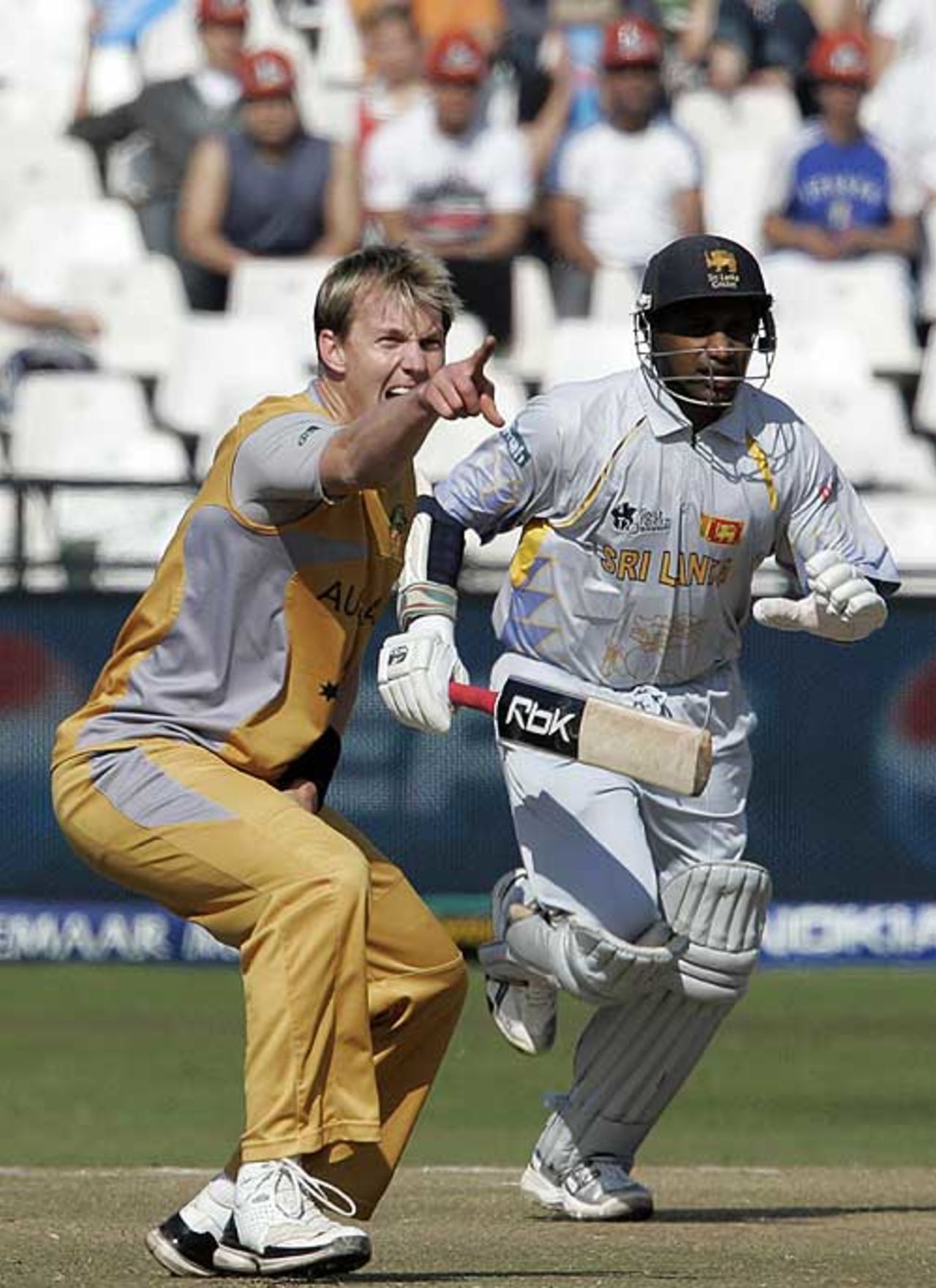 Brett Lee appeals as Sanath Jayasuriya falls lbw in the first over, Australia v Sri Lanka, Group F, ICC World Twenty20, Cape Town, September 20, 2007