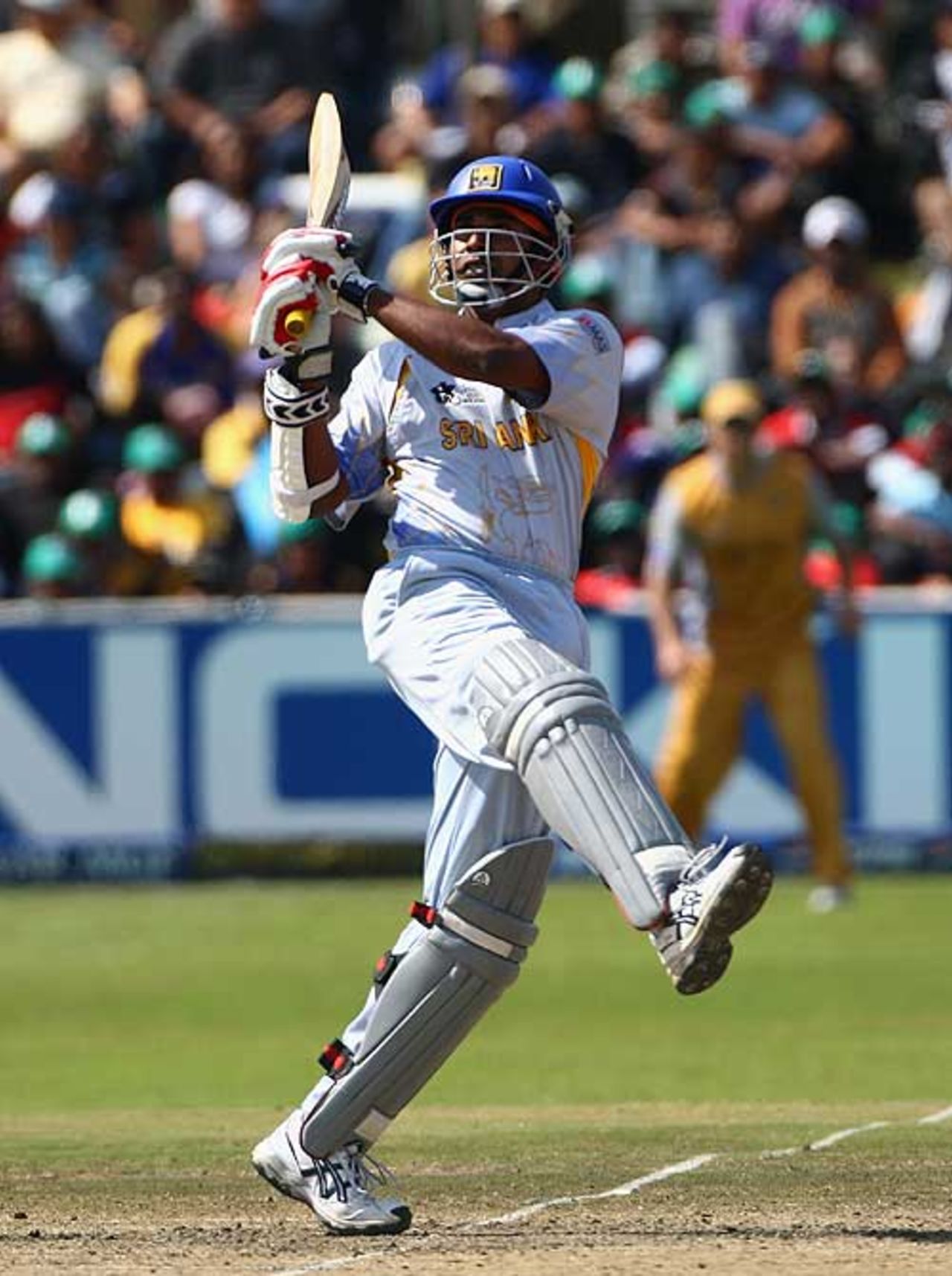 Chaminda Vaas put up some resistance with 21 from 28 balls, Australia v Sri Lanka, Group F, ICC World Twenty20, Cape Town, September 20, 2007