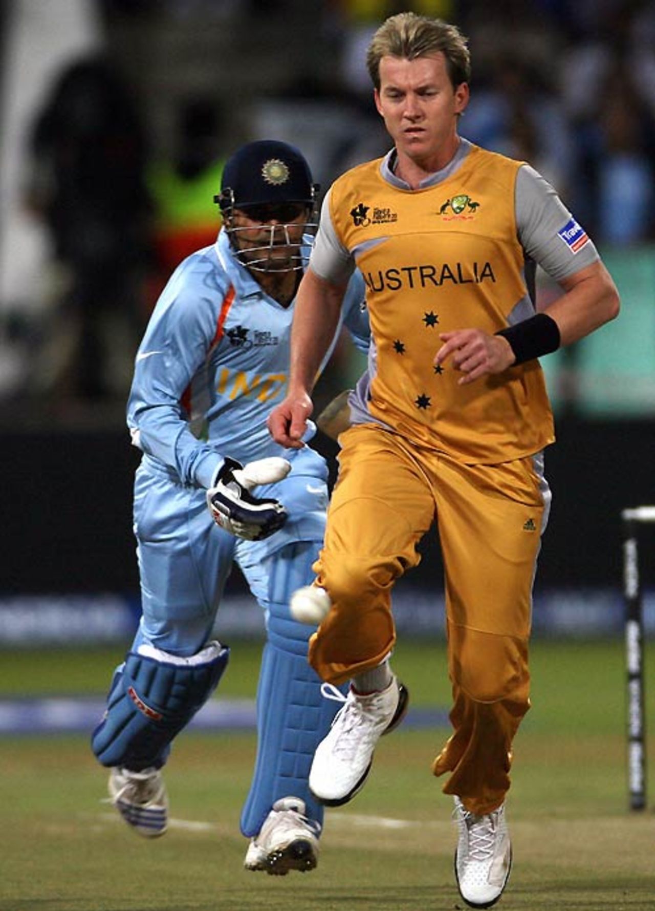 Brett Lee gets in the way as Virender Sehwag attempts a quick single, Australia v India, 2nd semi-final, ICC World Twenty20, Durban, September 22, 2007
