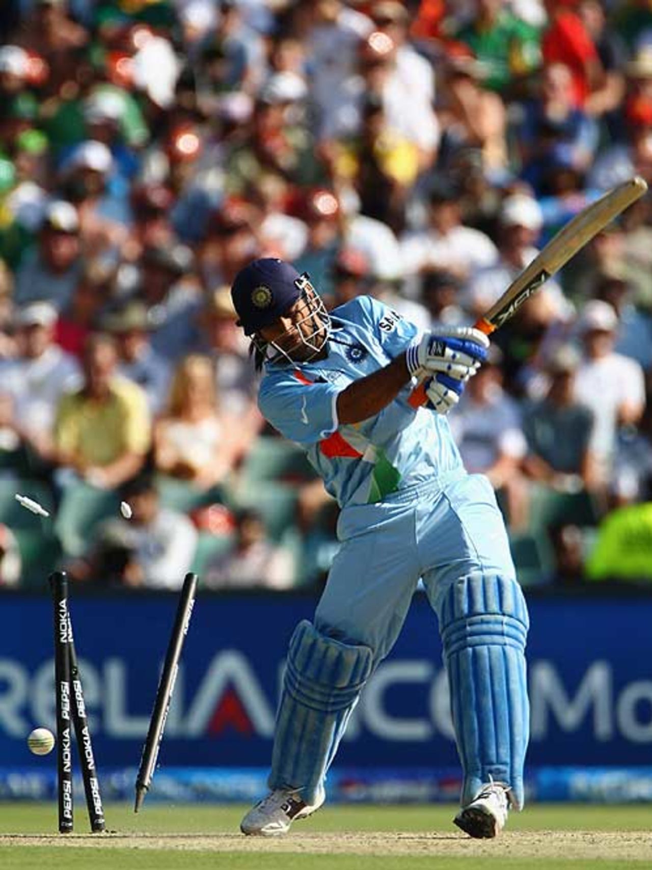 Mahendra Singh Dhoni swings and loses his leg stump, India v Pakistan, ICC World Twenty20 final, Johannesburg, September 24, 2007