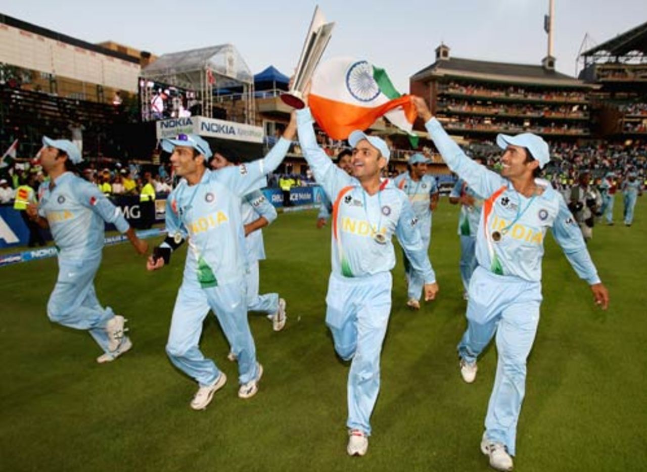 The Indians begin their victory lap around the Wanderers, India v Pakistan, ICC World Twenty20 final, Johannesburg, September 24, 2007