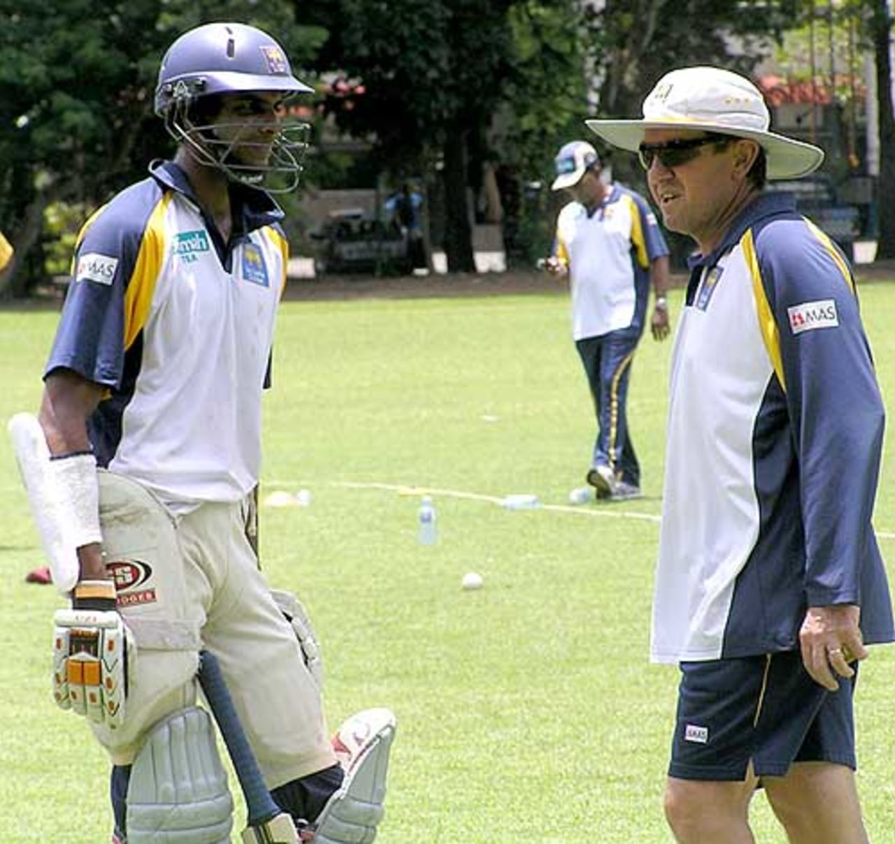 Trevor Bayliss passes on some advice to Jehan Mubarak, Nondescripts Cricket Club, Colombo, September 25, 2007