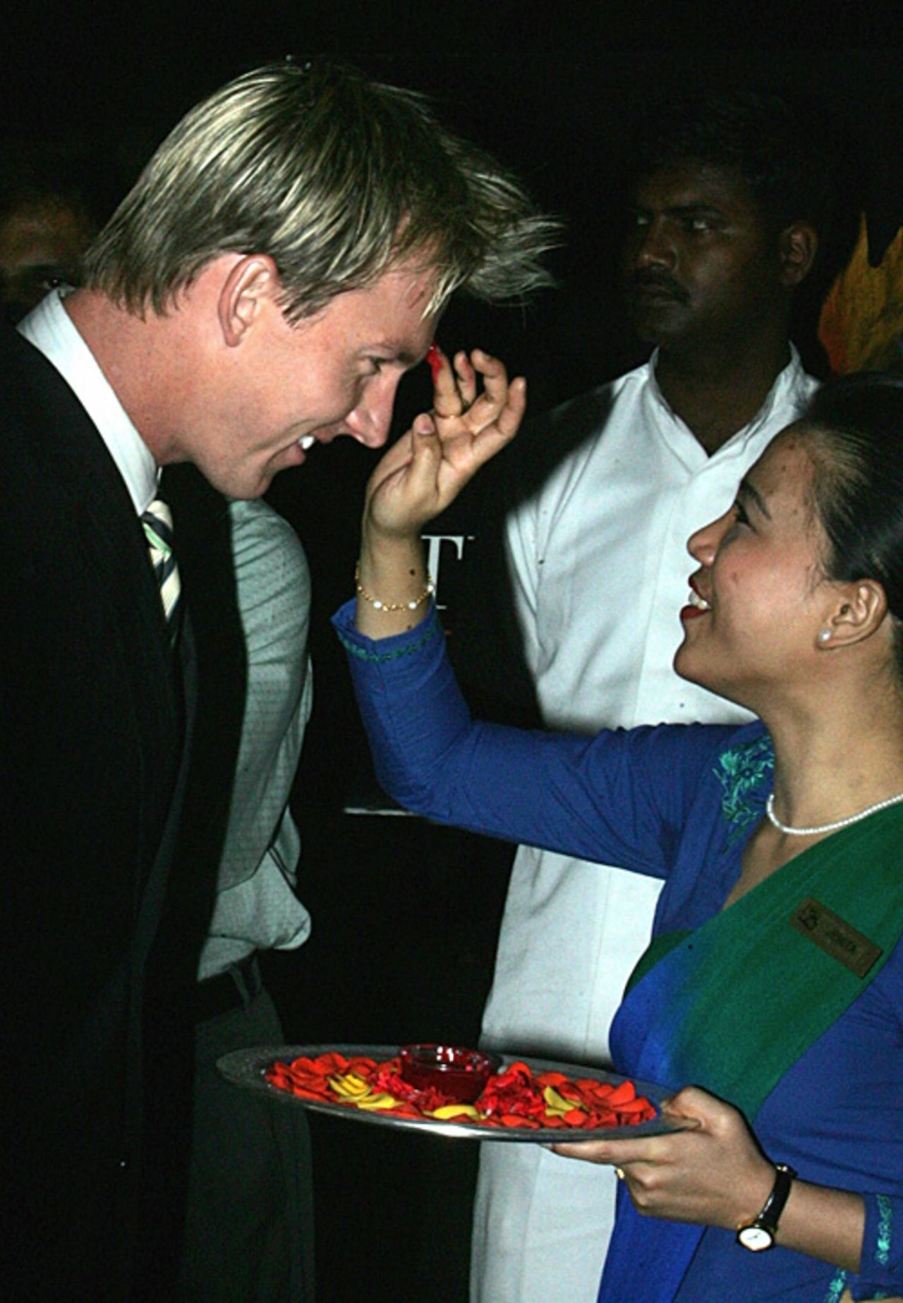 Brett Lee is warmly welcomed to Bangalore, September 26, 2007 