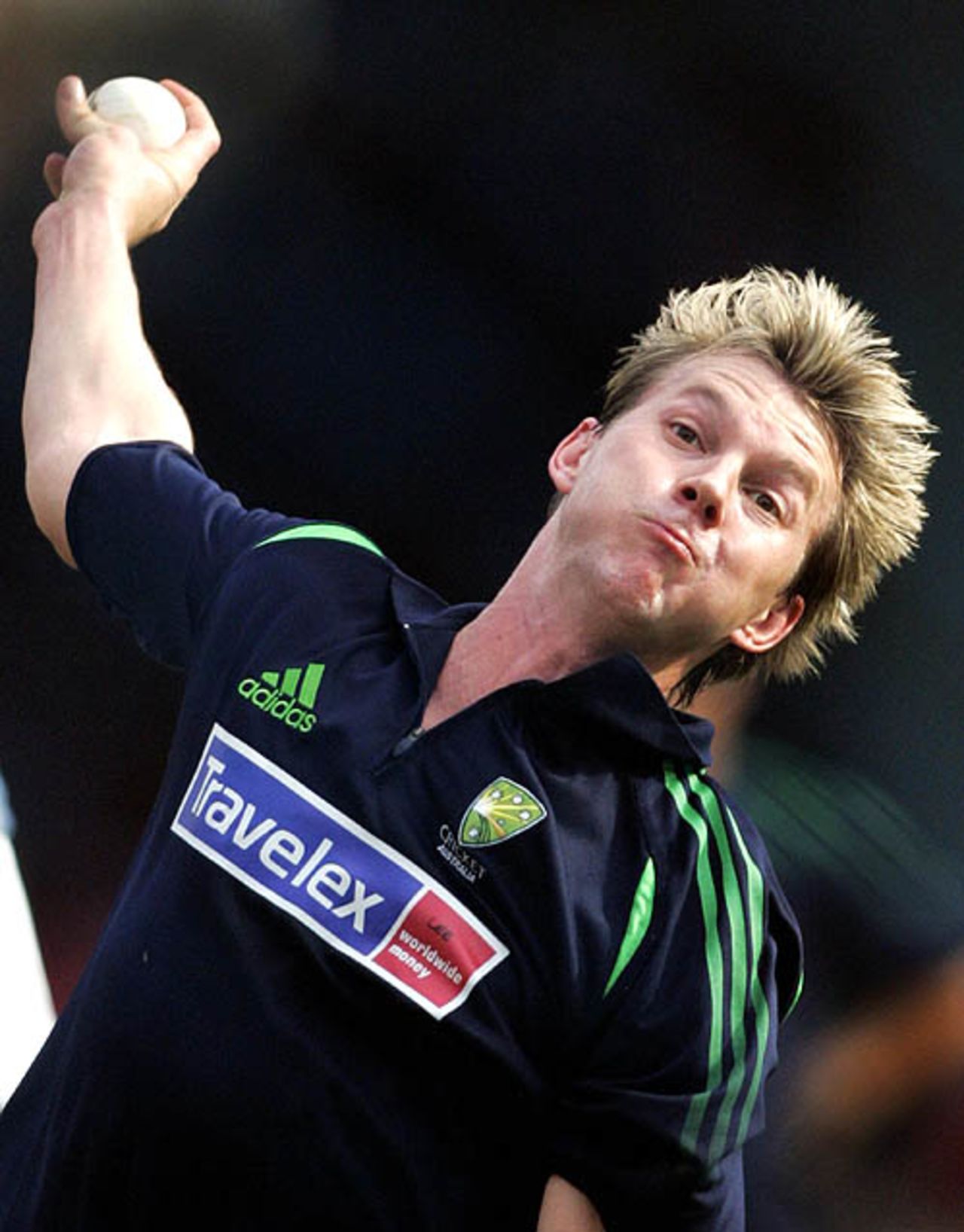 Brett Lee steams in to bowl during practice, India v Australia ODI series, M Chinnaswamy Stadium, Bangalore, September 28, 2007