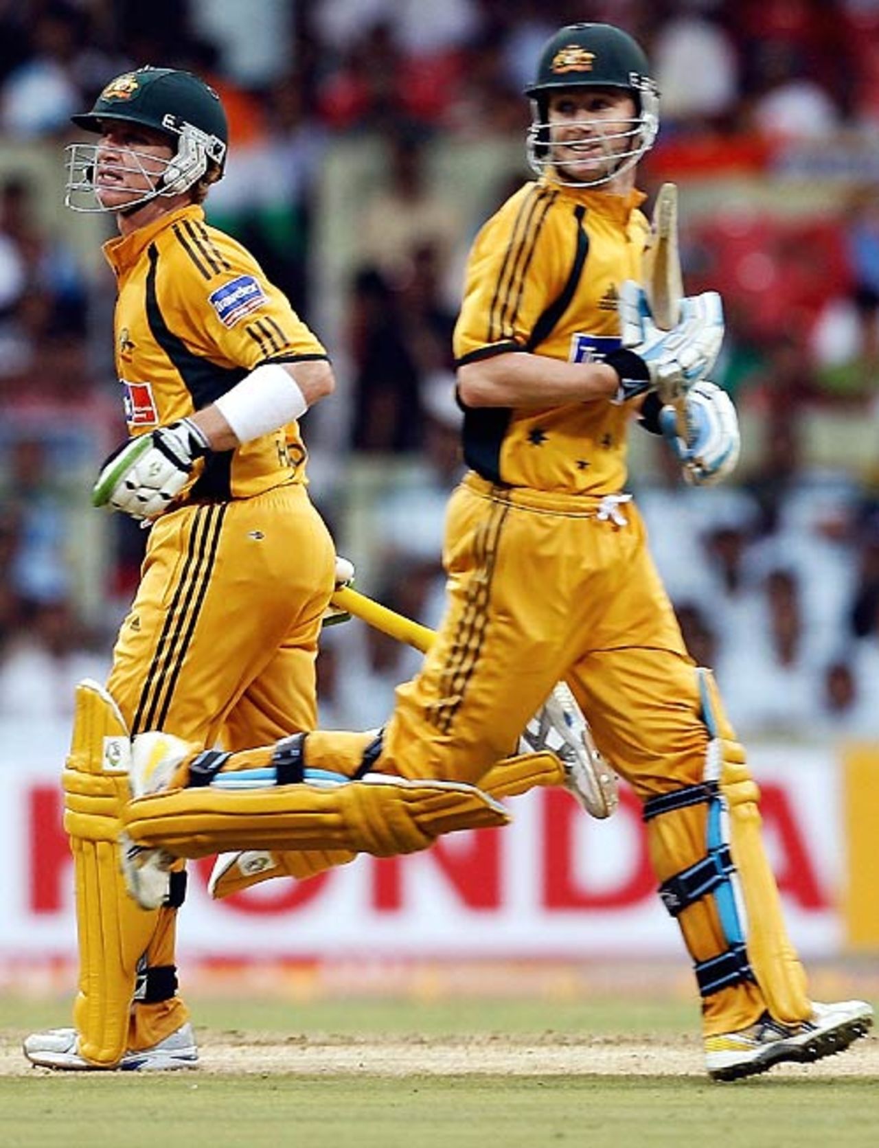 Brad Haddin and Michael Clarke added 144 for the fifth wicket, India v Australia, 1st ODI, Bangalore, September 29, 2007


