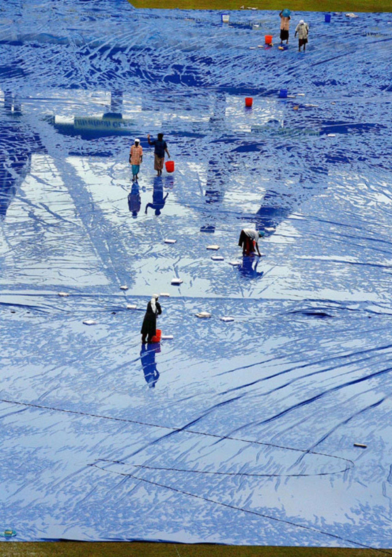 A waterlogged Jawaharlal Nehru stadium in Kochi, October 1, 2007