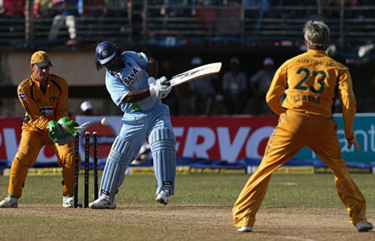 Ramesh Powar is bowled by Michael Clarke, India v Australia, 2nd ODI, Kocji, October 2, 2007