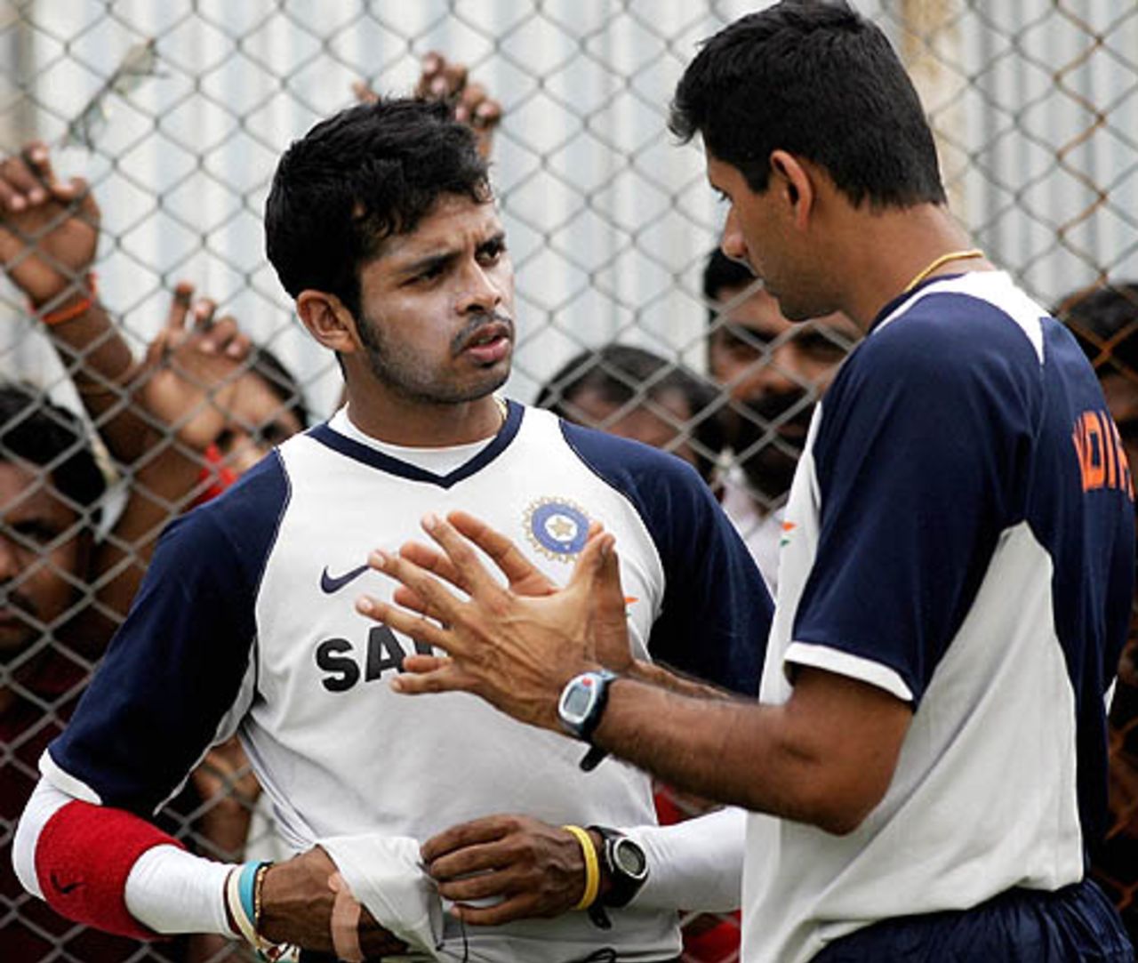 Venkatesh Prasad has some advice for Sreesanth, India v Australia ODI series, Rajiv Gandhi International Stadium, Hyderabad, October 4, 2007