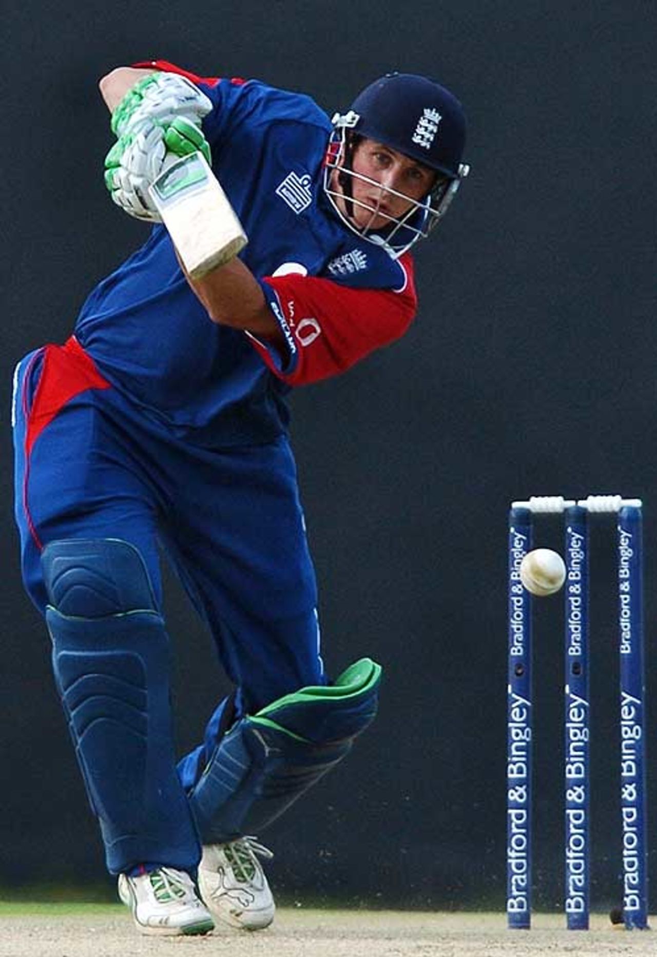 Phil Mustard drives down the ground, Sri Lanka v England, 2nd ODi, Dambulla, October 4, 2007
