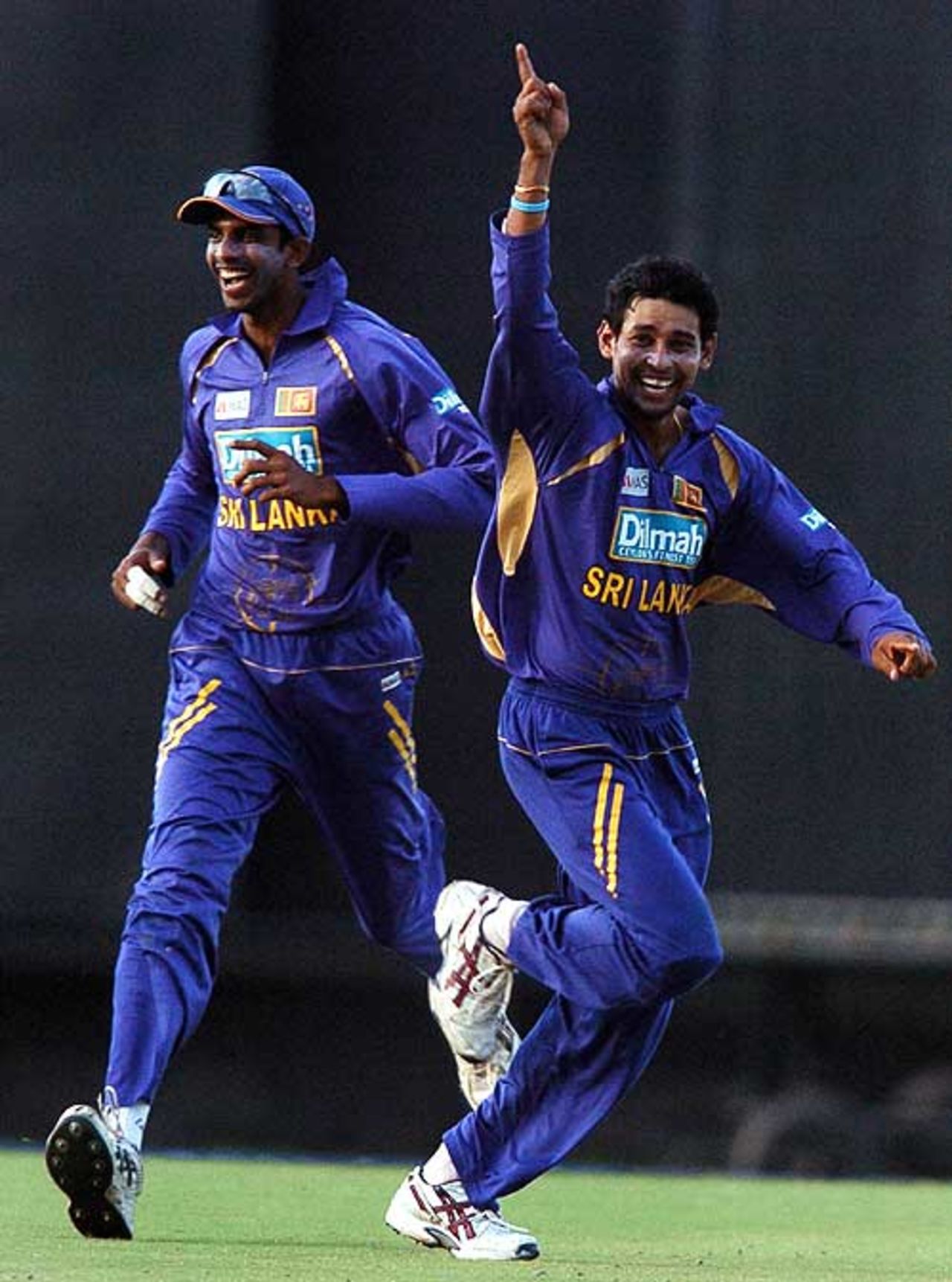Tillakaratne Dilshan celebrates the wicket of Ravi Bopara, Sri Lanka v England, 2nd ODi, Dambulla, October 4, 2007