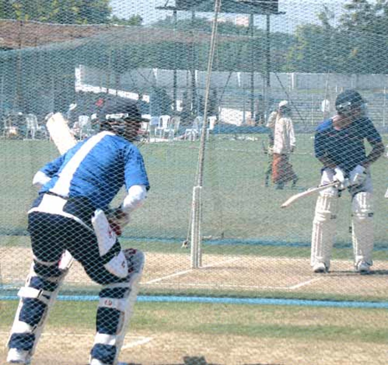Suresh Raina and Manoj Tiwary hit the nets a day ahead of the match, Mumbai v Rest of India, Irani Trophy 2007-08, Rajkot, October 5, 2007