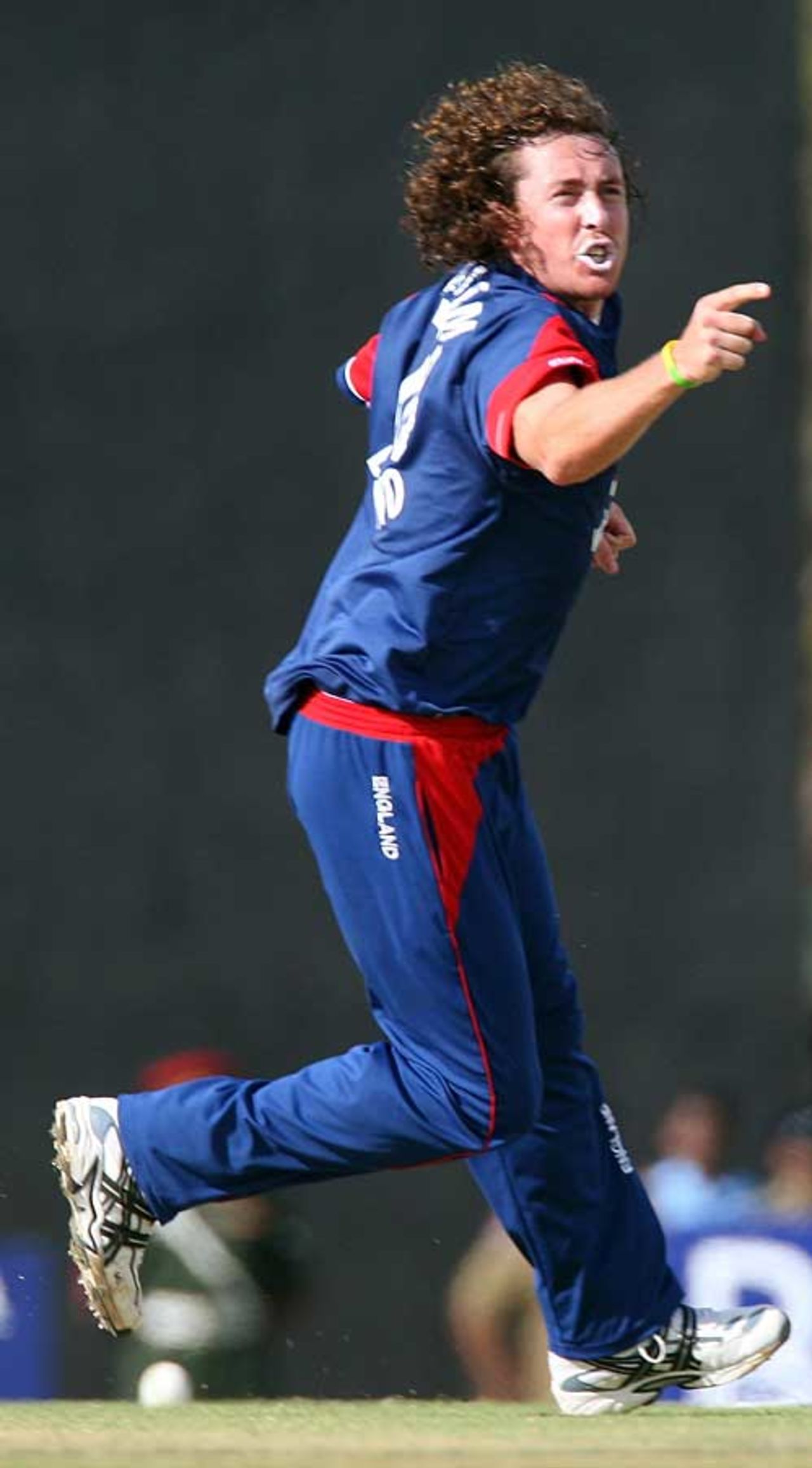 Ryan Sidebottom struck early to put Sri Lanka on the back foot, Sri Lanka v England, 3rd ODI, Dambulla, October 7, 2007