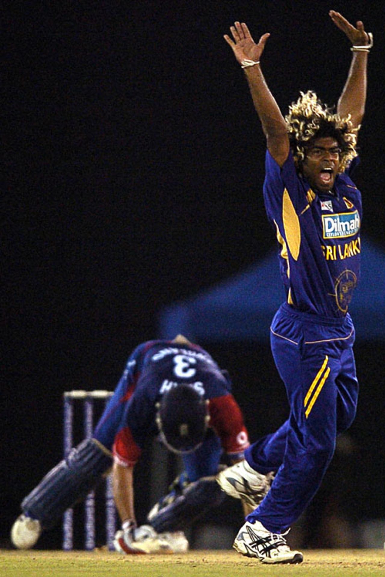 Lasith Malinga roars an unsuccessful appeal for Owais Shah's wicket, Sri Lanka v England, 3rd ODI, Dambulla, October 7, 2007