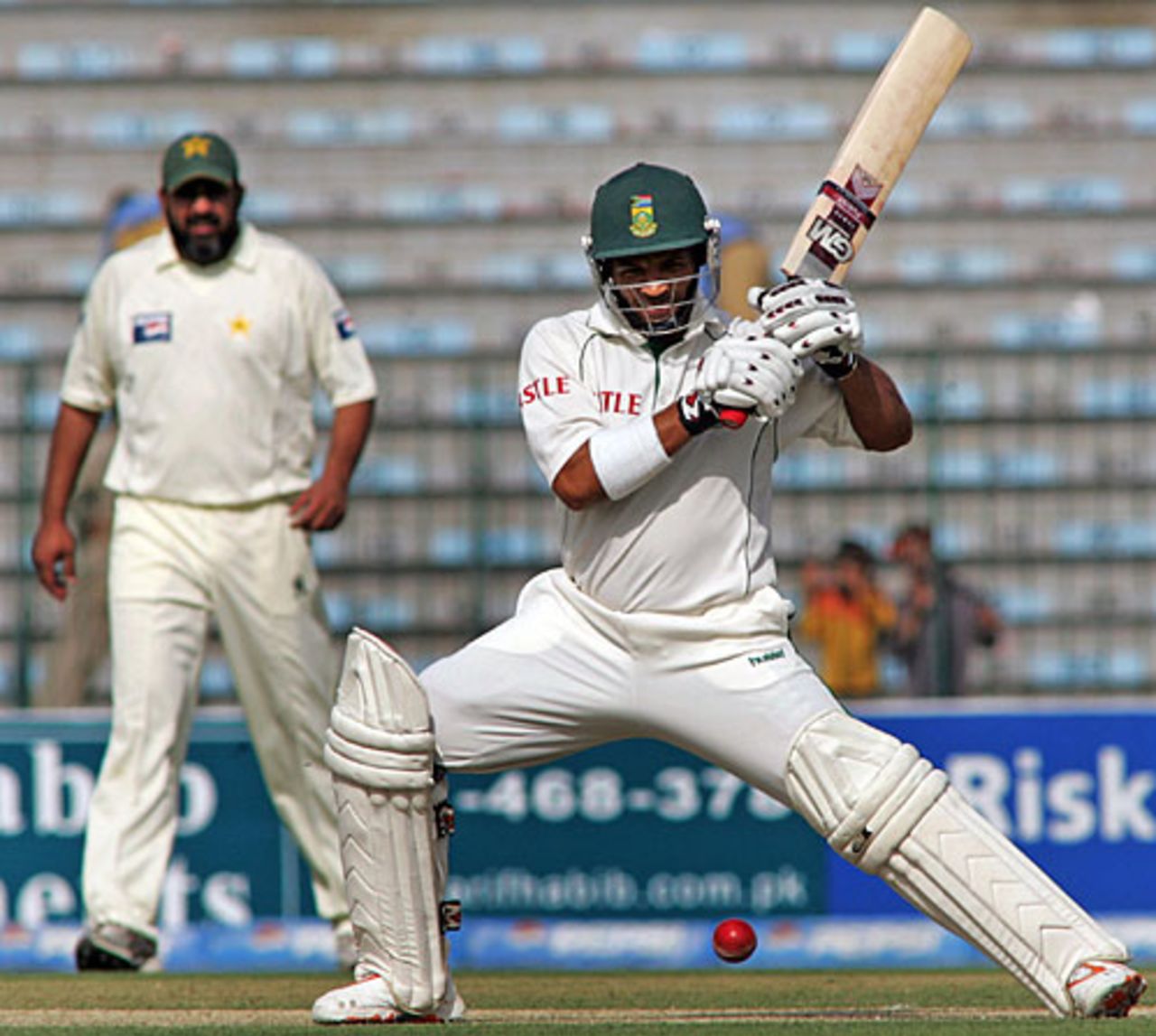 Ashwell Prince lets his pads do the talking, Pakistan v South Africa, 2nd Test, Lahore, 1st day, October 8, 2007