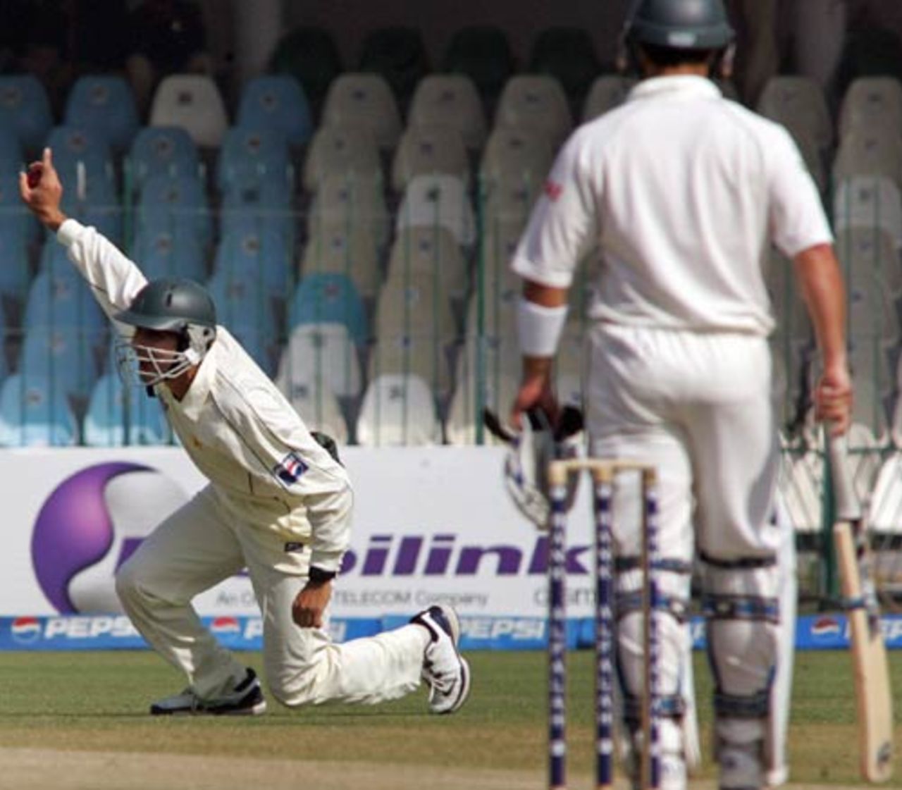 Misbah-ul-Haq catches Andre Nel at short leg, Pakistan v South Africa, 2nd Test, Lahore, 2nd day, October 9, 2007