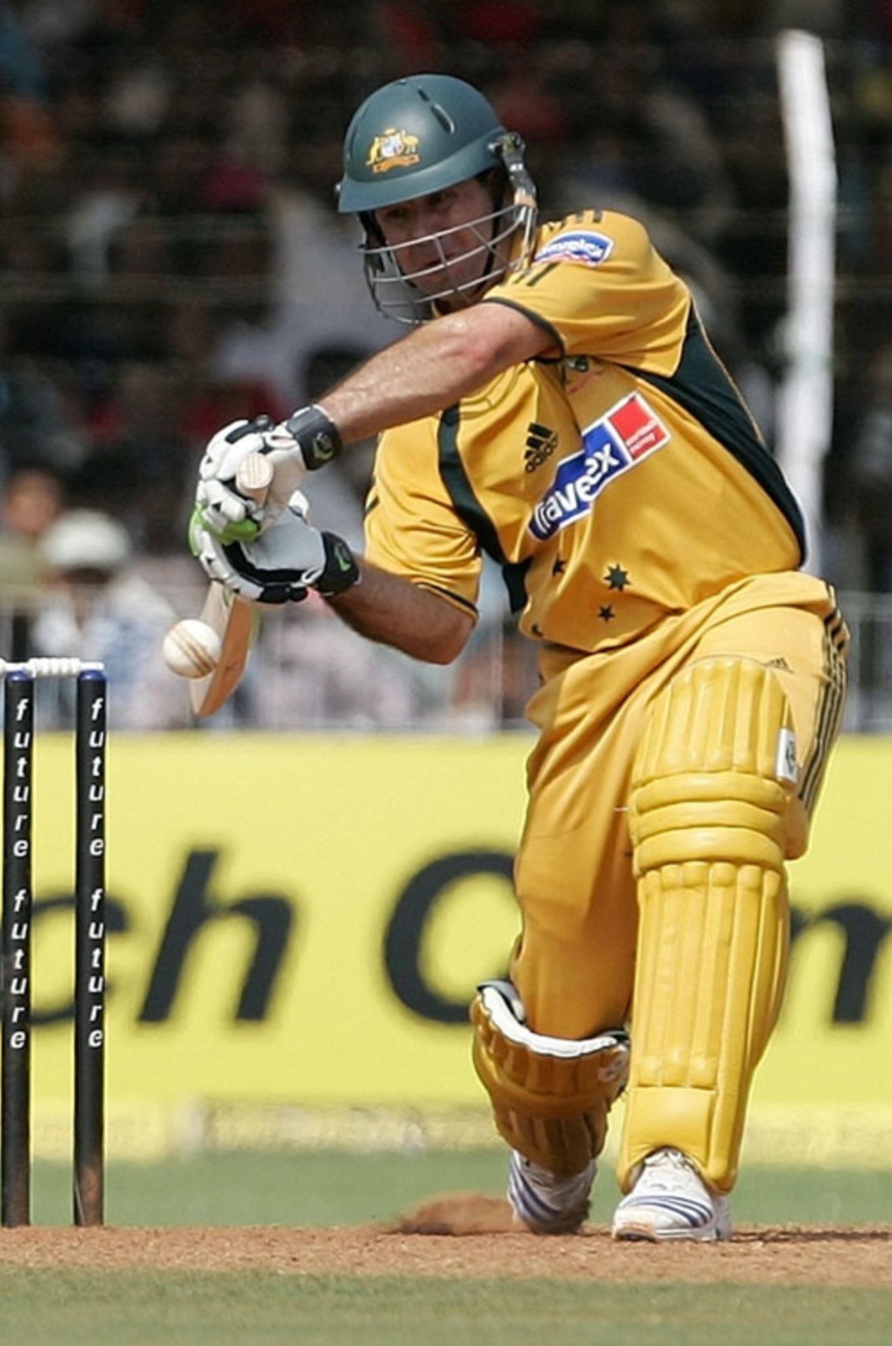 Ricky Ponting drives during his unbeaten 39, India v Australia, 5th ODI, Vadodara, October 11, 2007 
