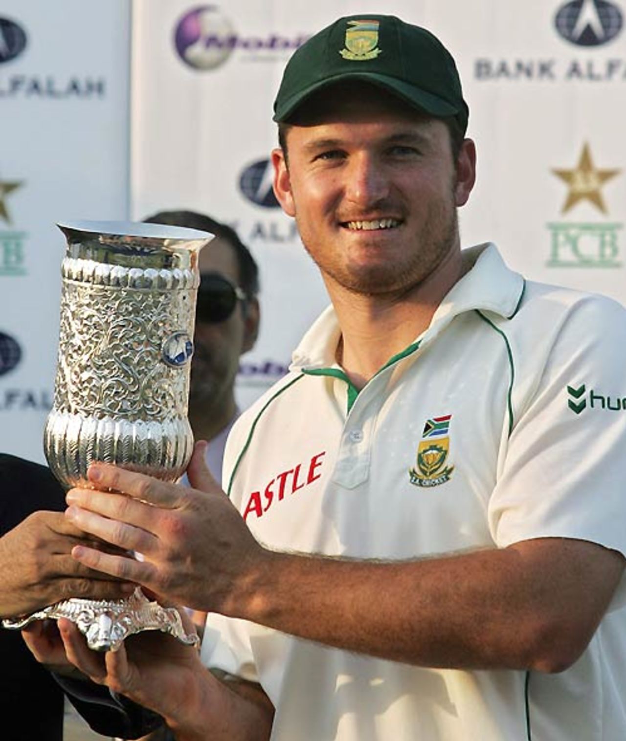 Graeme Smith poses with the series trophy, Pakistan v South Africa, 2nd Test, Lahore, 5th day, October 12, 2007