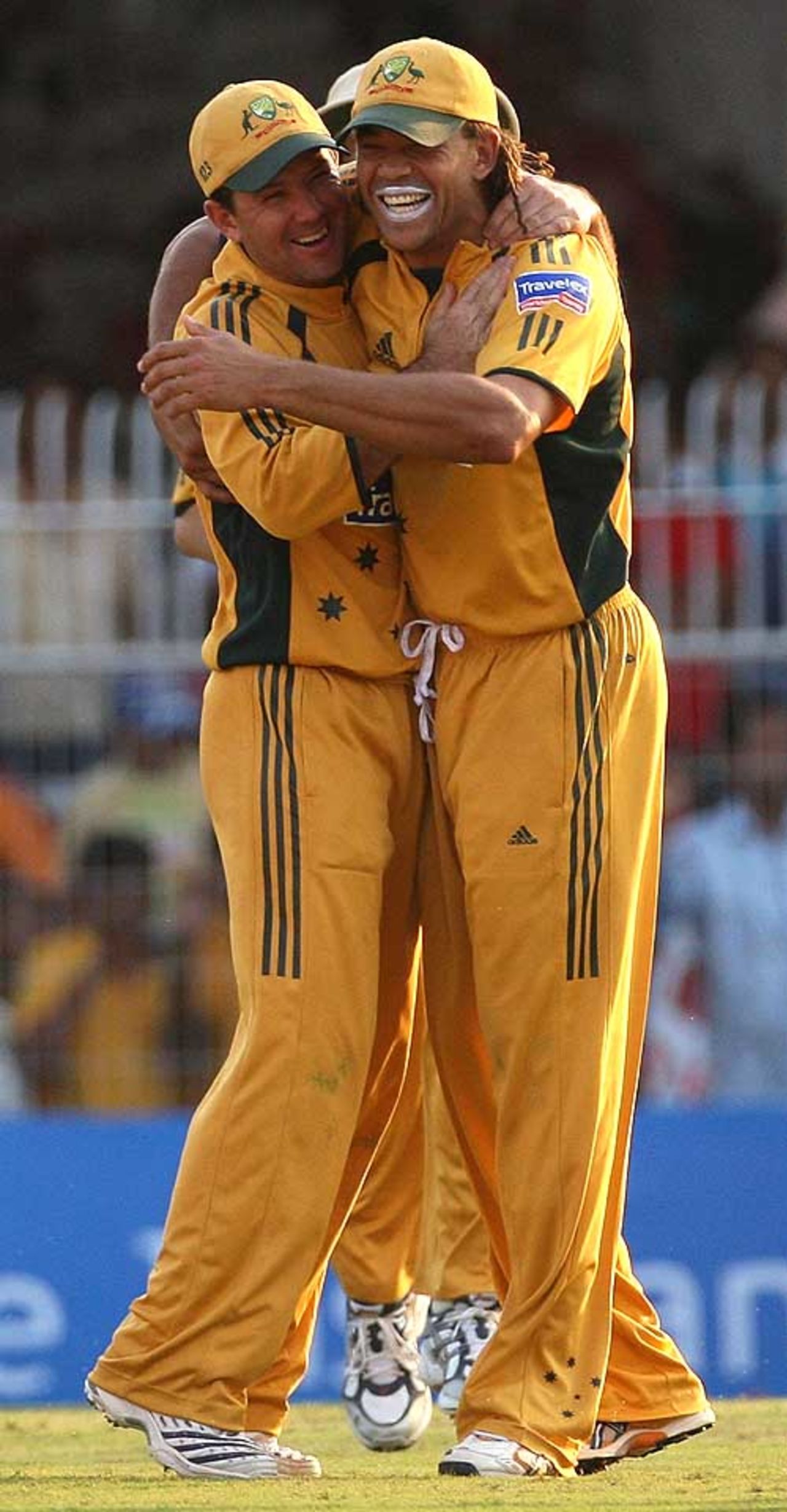 Ricky Ponting and Andrew Symonds are all smiles after clinching the series, India v Australia, 6th ODI, Nagpur, October 14, 2007   



