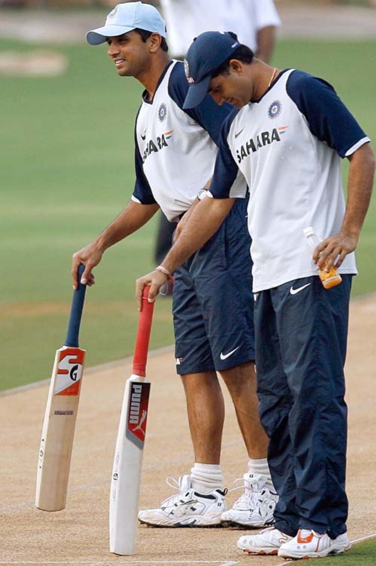 Rahul Dravid and Sourav Ganguly examine the pitch at the Wankhede Stadium, Mumbai, October 16, 2007