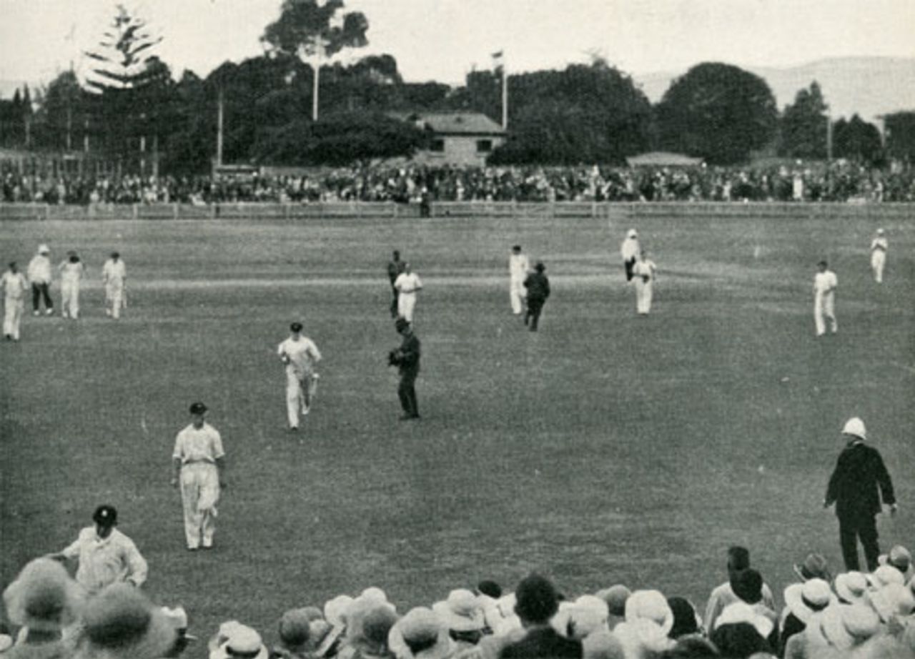 Players leave the field at the end of the Adelaide Test, Australia v England, 3rd Test, Adelaide, January 19, 1933