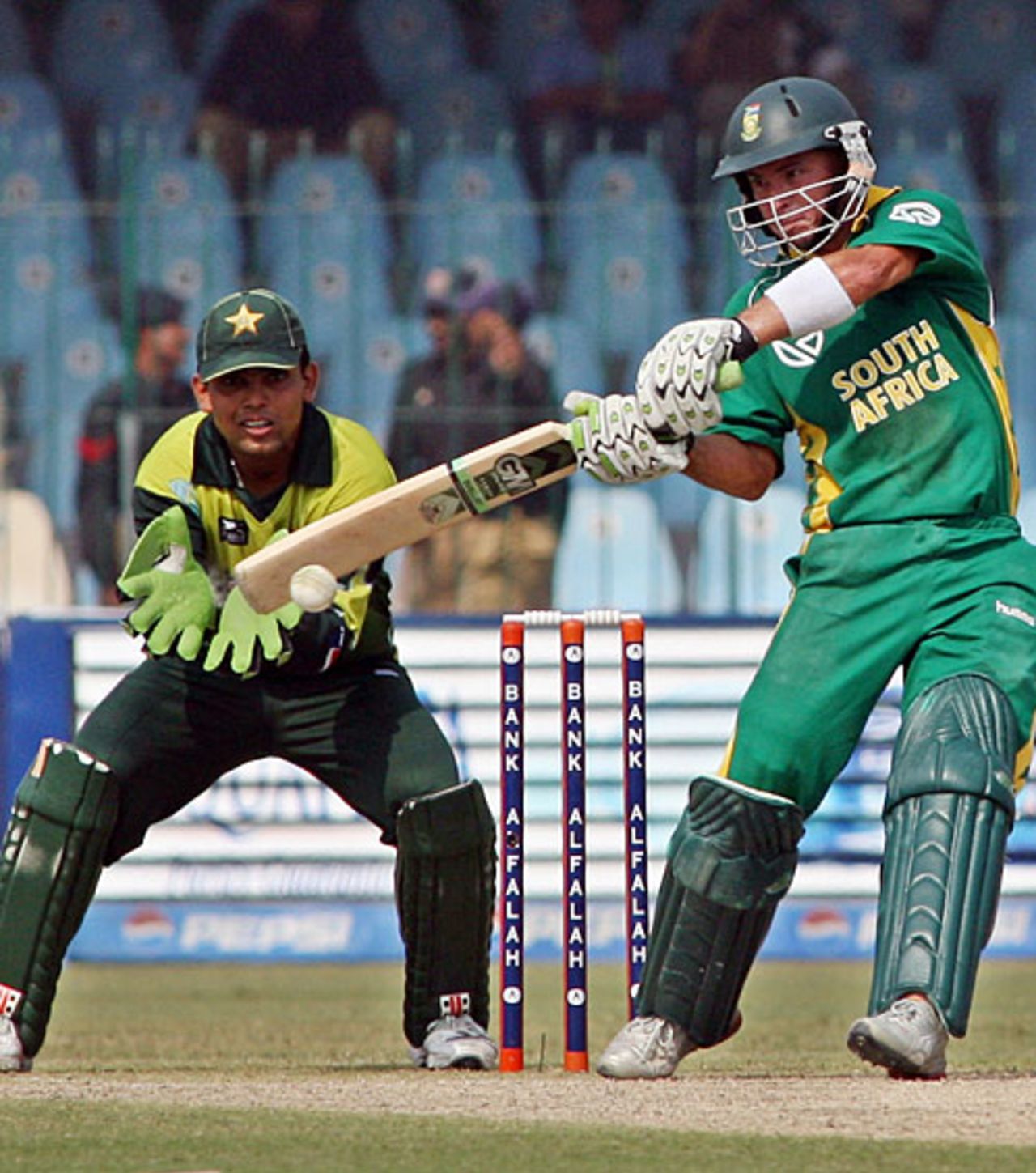 Herschelle Gibbs hit 11 fours and one six in his 128-ball 102, Pakistan v South Africa, 1st ODI, Lahore, October 18, 2007