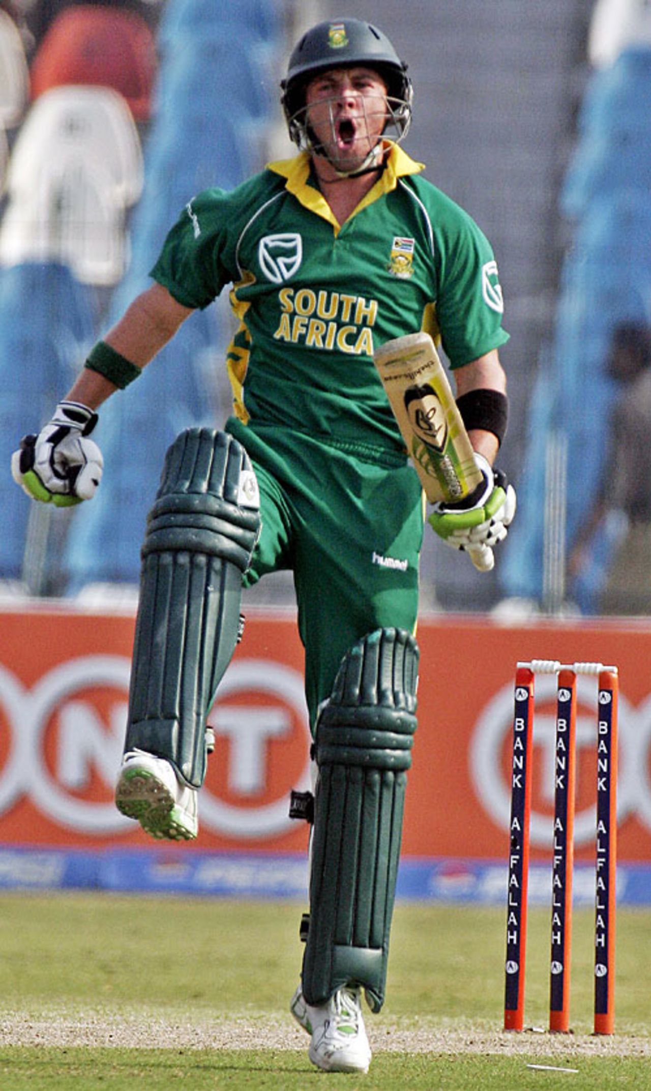 AB de Villiers remained unbeaten on 105 off 93 balls, Pakistan v South Africa, 1st ODI, Lahore, October 18, 2007
