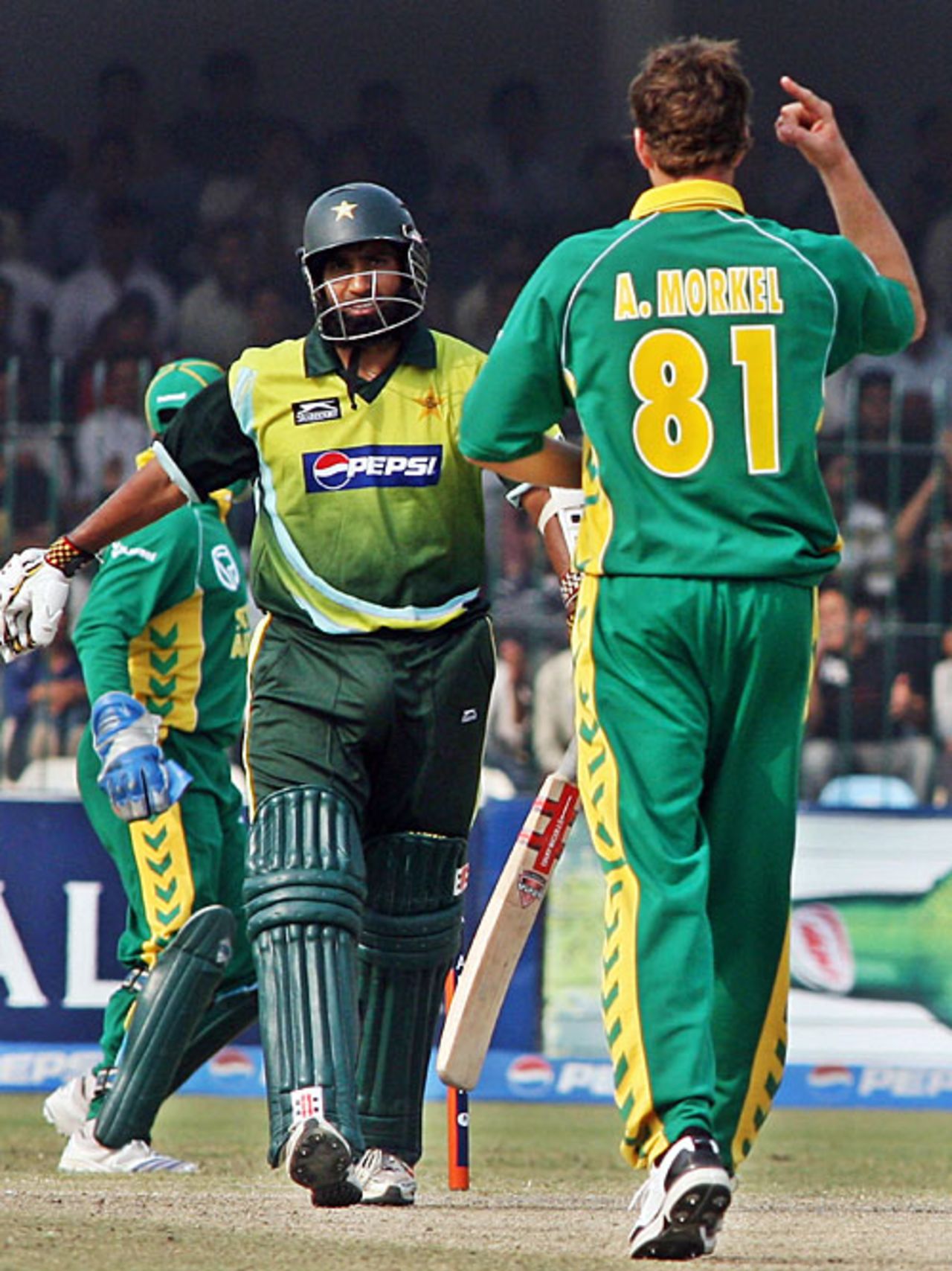 Albie Morkel celebrates after bowling Mohammad Yousuf, Pakistan v South Africa, 2nd ODI, Lahore, October 20, 2007
