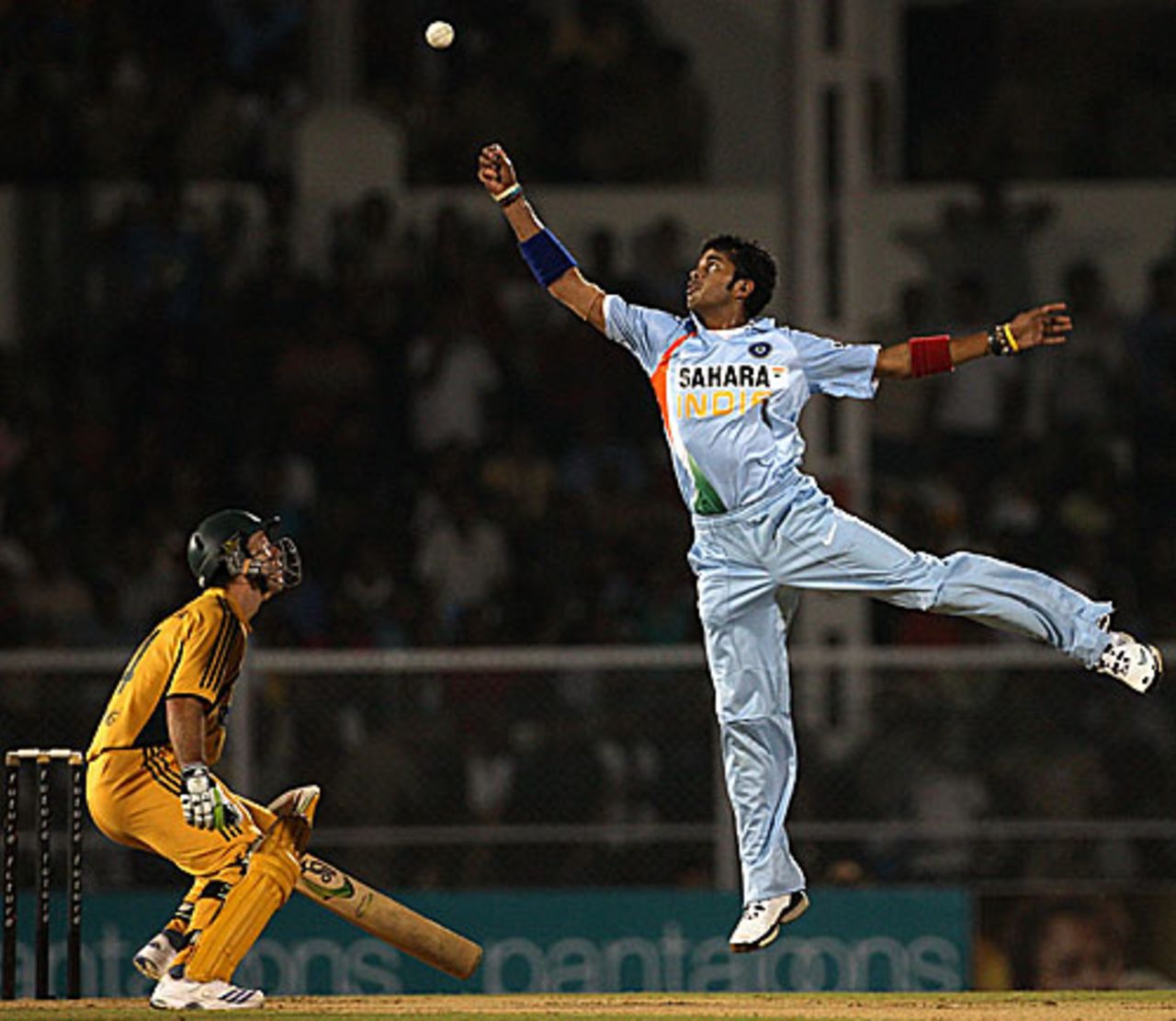 Sreesanth leaps to field off his own bowling, India v Australia, Twenty20 international, Mumbai, October 20, 2007