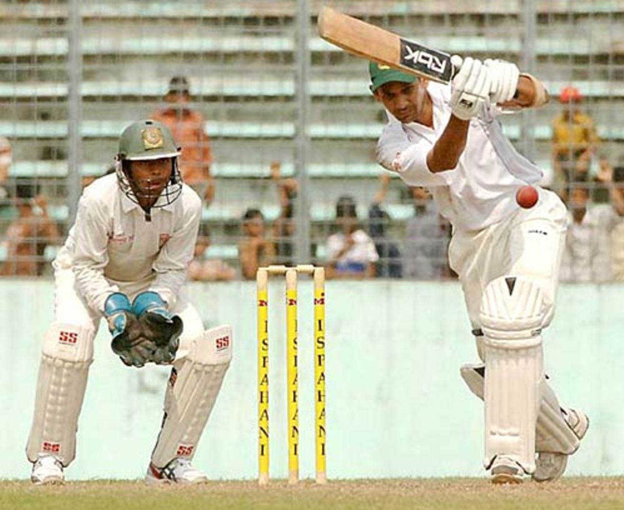 Khulna skipper Habibul Bashar drives during his 67 , October 21, 2007