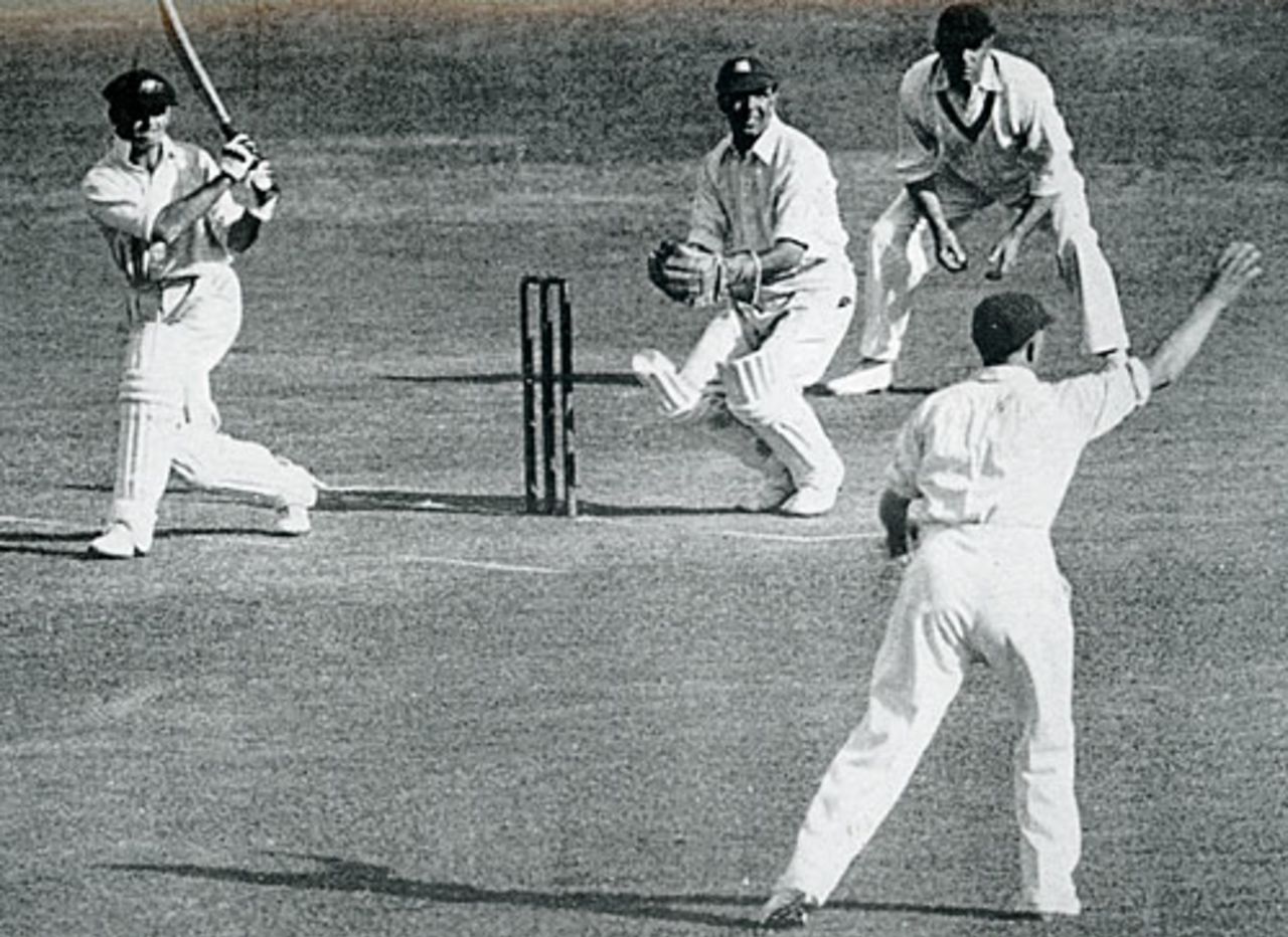Stan McCabe on the attack on his way to a brilliant 187 not out, Australia v England, SCG, 1st Test,  December 3, 1932