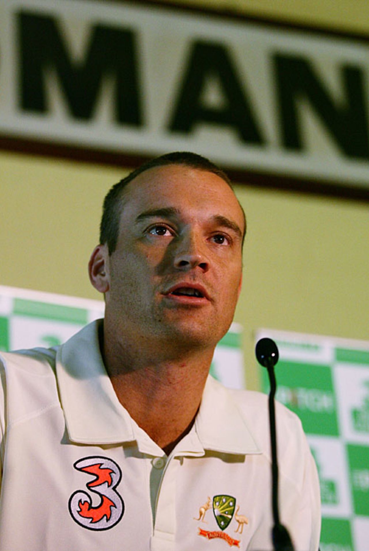 Stuart Clark speaks to the media at the Sydney Cricket Ground during Cricket Australia's preview for the 2007-08 Test series, October 25, 2007