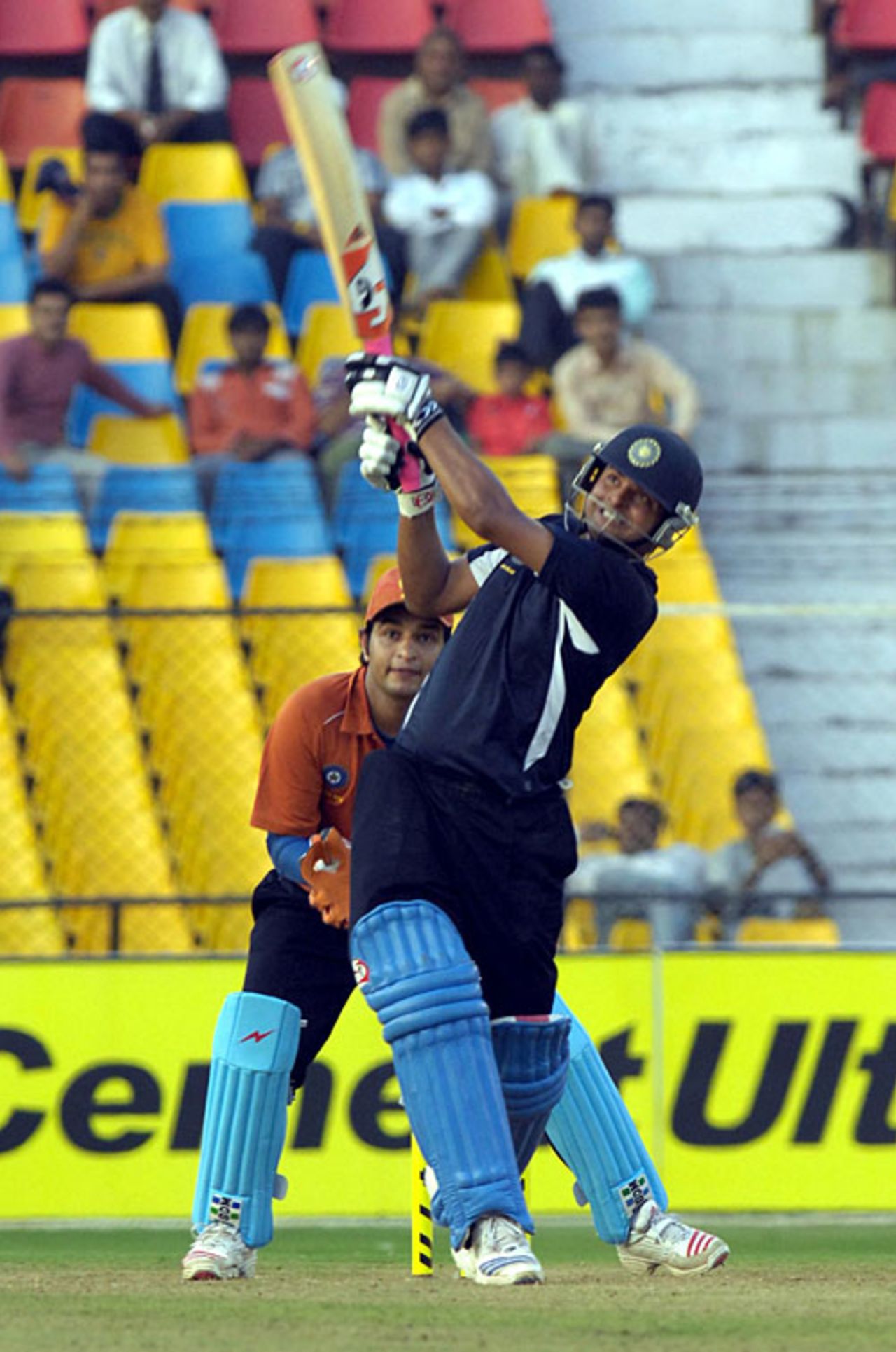 Suresh Raina hit seven fours and two sixes in his 92, India Blue v India Red, 1st match, Challenger Trophy, Ahmedabad, October 25, 2007