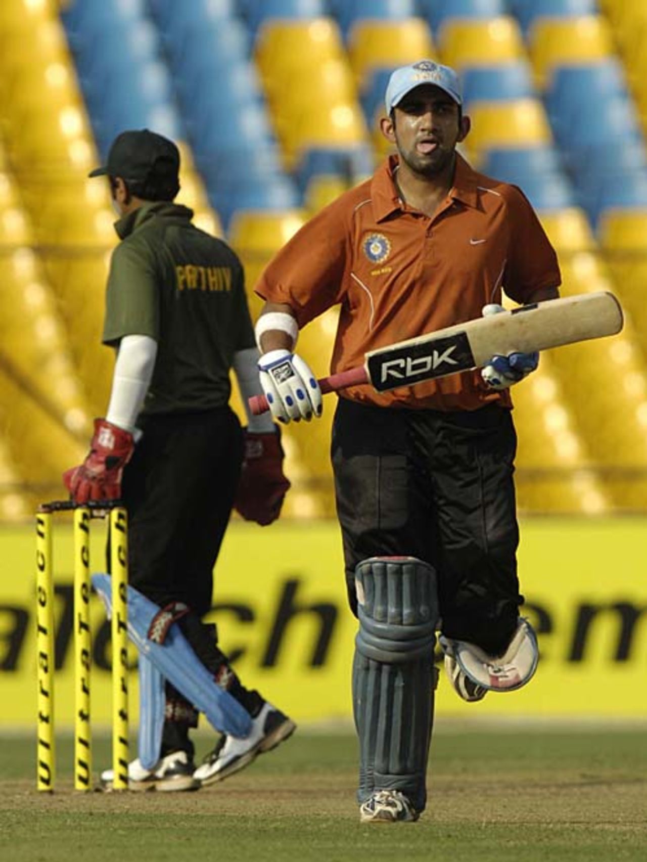 Gautam Gambhir takes a single, India Red v India Green, 2nd match, Challenger Trophy, October 26, 2007