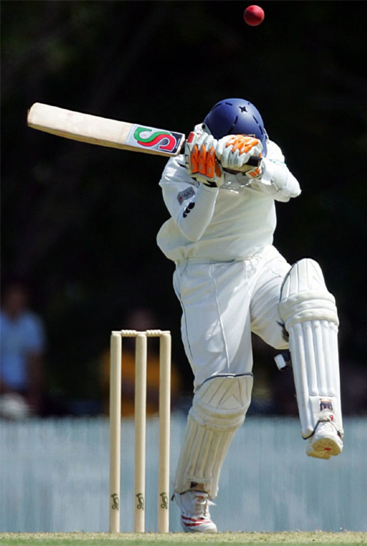 Prasanna Jayawardene dodges the flak on his way to unbeaten 58, Queensland v Sri Lankans, 3rd day, Brisbane, November 2, 2007