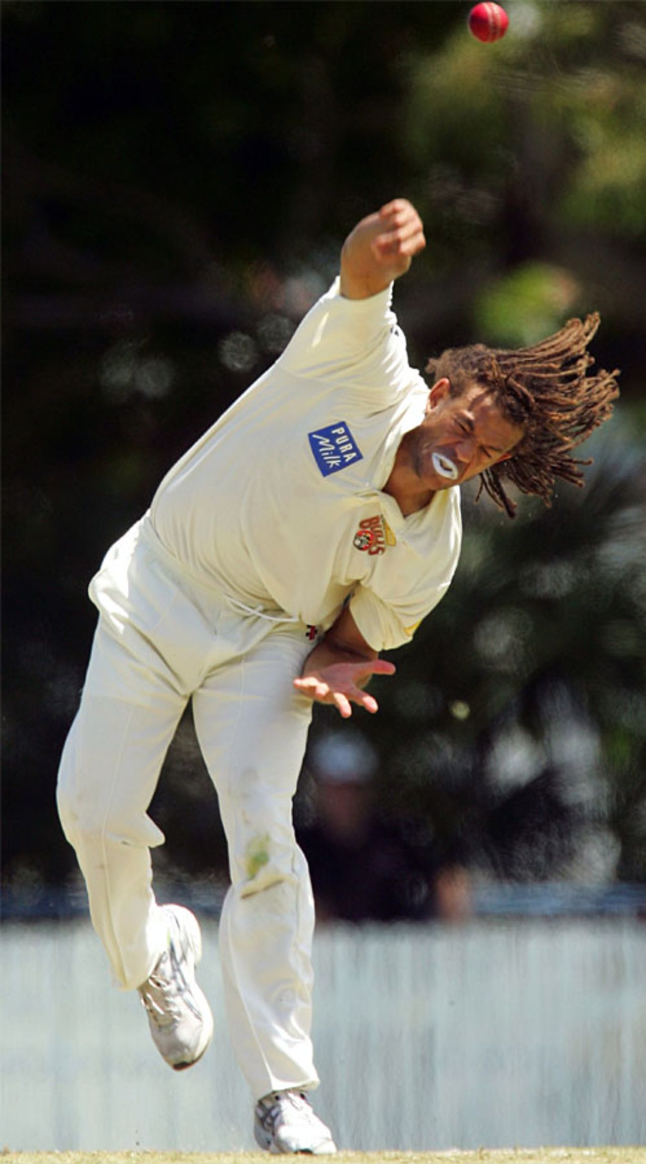Andrew Symonds went wicketless in his five overs, Queensland v Sri Lankans, 3rd day, Brisbane, November 2, 2007