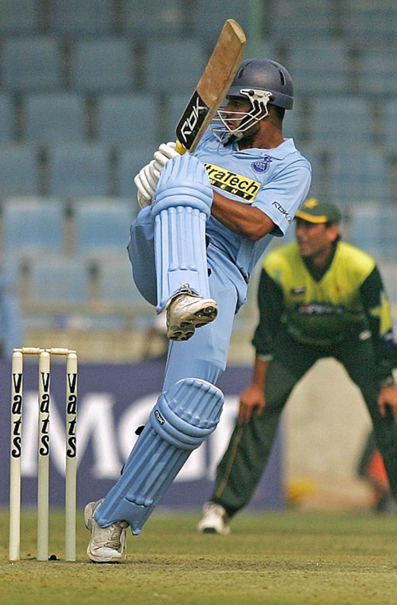 Shikhar Dhawan pulls during his fifty, Delhi v Pakistan XI, warm-up match, Delhi, November 2, 2007