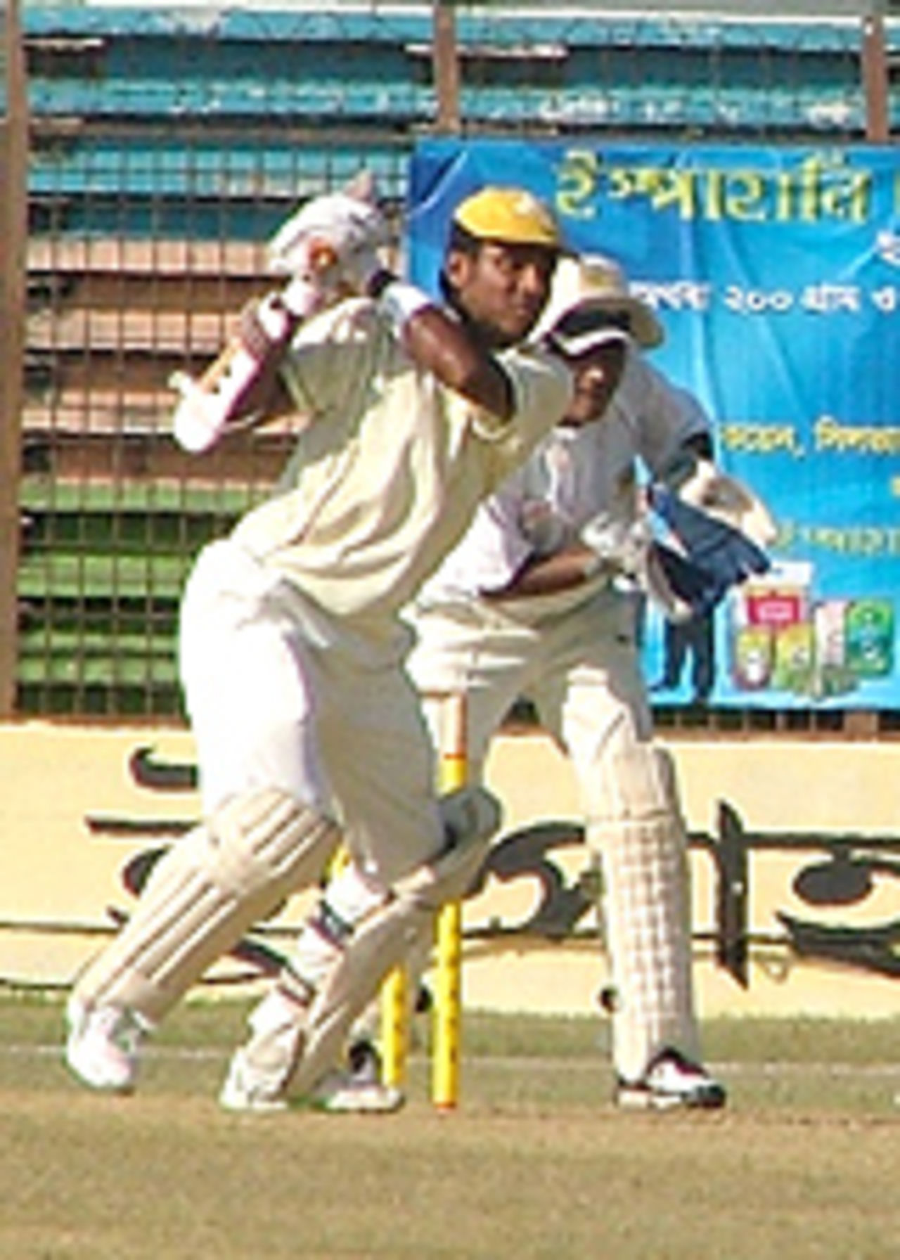 Rajshahi's Junaid Siddique drives down the ground, Chittagong v Rajshahi, National Cricket League, November 2, 2007
