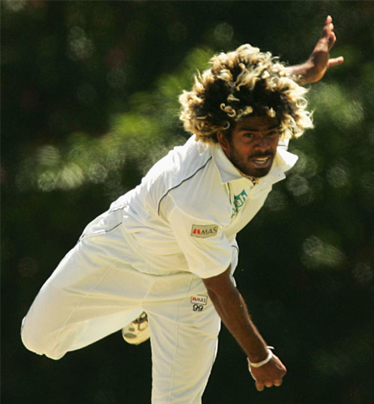 Lasith Malinga continued to get a good workout, Queensland v Sri Lankans, 2nd day, Brisbane, November 3, 2007