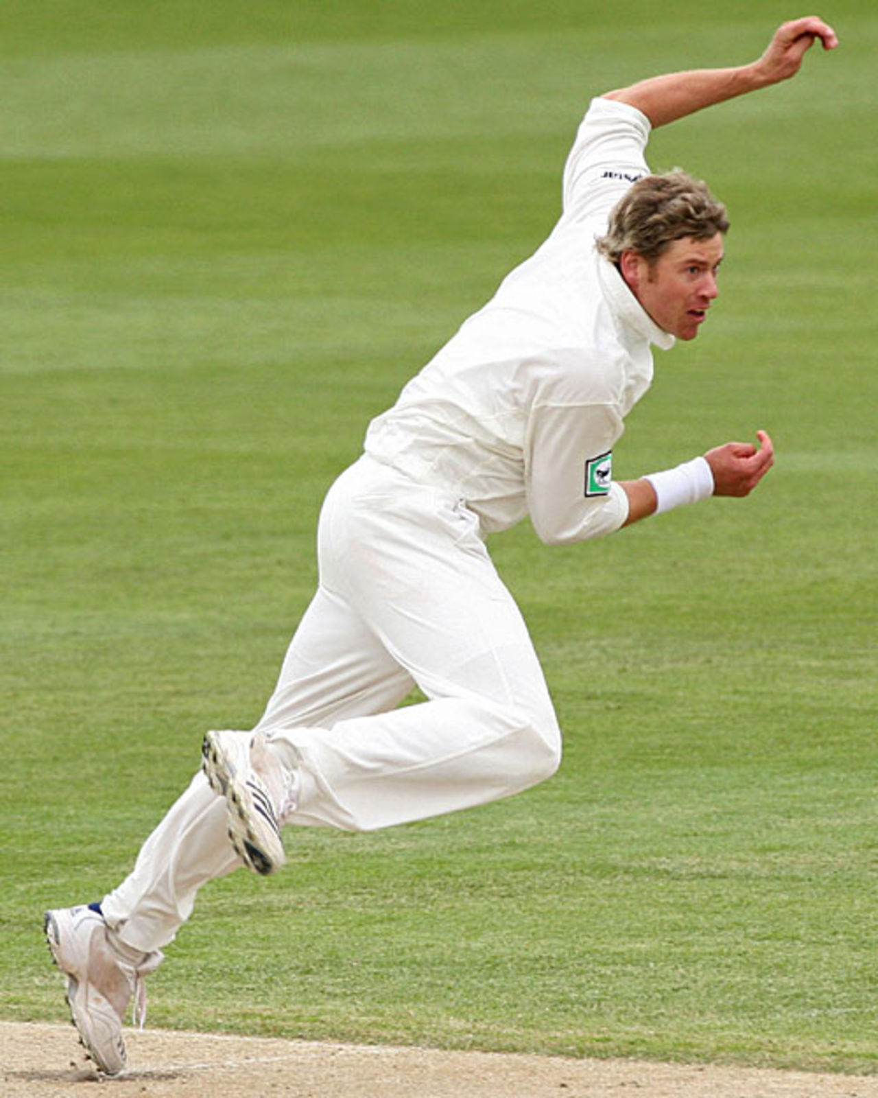 Jacob Oram delivers the ball, New Zealand v Sri Lanka, 1st Test, Christchurch, December 8, 2006